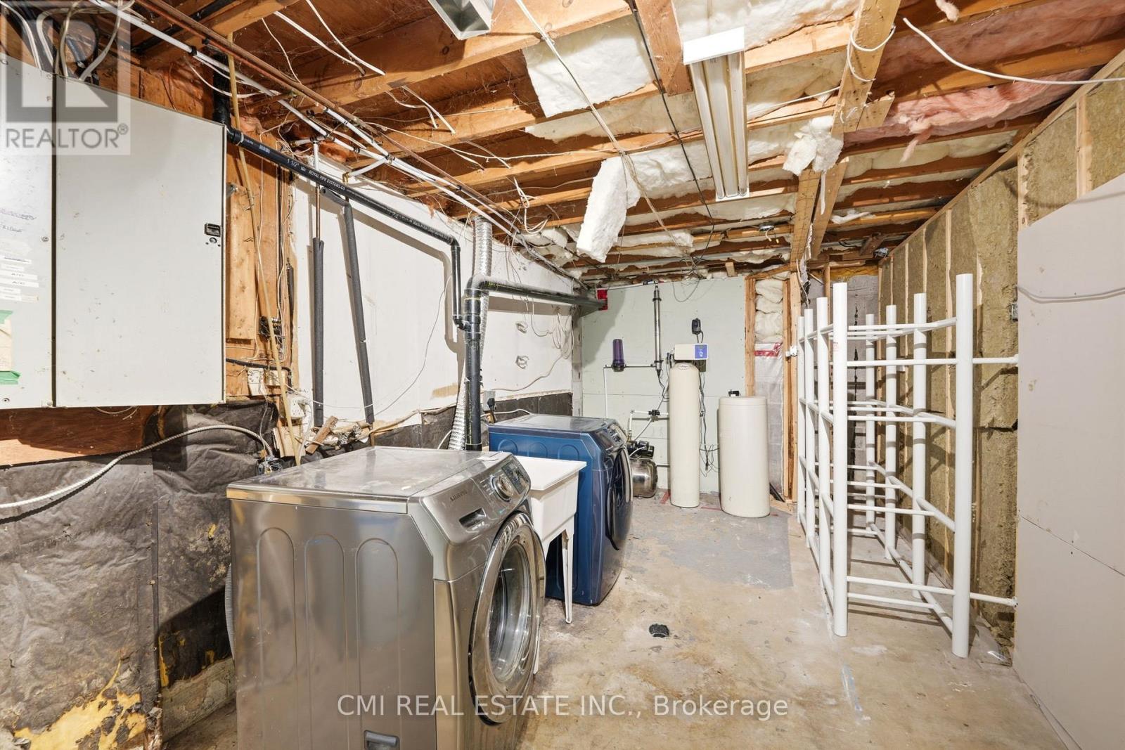 692 Emily Park Road, Kawartha Lakes (Omemee), Ontario  K0L 2W0 - Photo 35 - X12992450