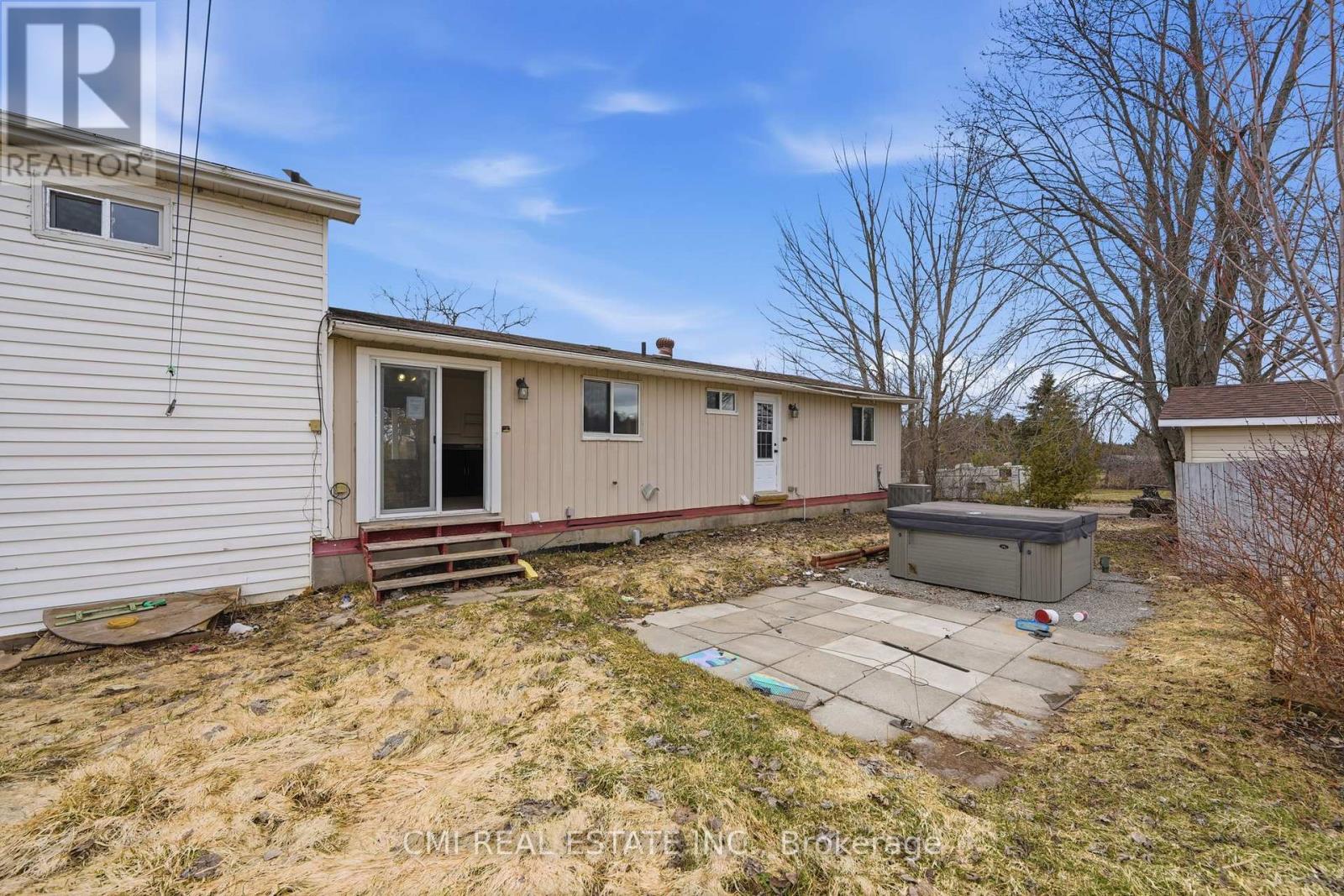 692 Emily Park Road, Kawartha Lakes (Omemee), Ontario  K0L 2W0 - Photo 39 - X12992450