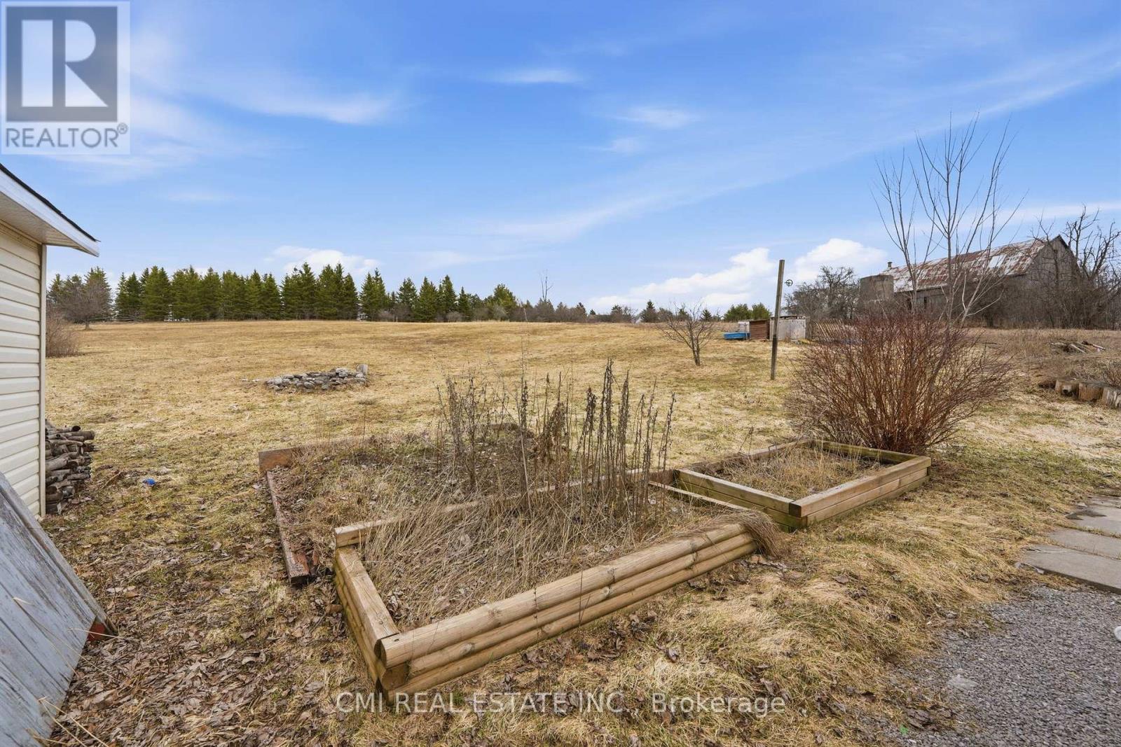 692 Emily Park Road, Kawartha Lakes (Omemee), Ontario  K0L 2W0 - Photo 40 - X12992450