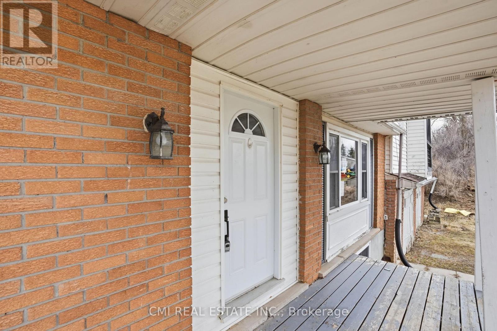 692 Emily Park Road, Kawartha Lakes (Omemee), Ontario  K0L 2W0 - Photo 5 - X12992450