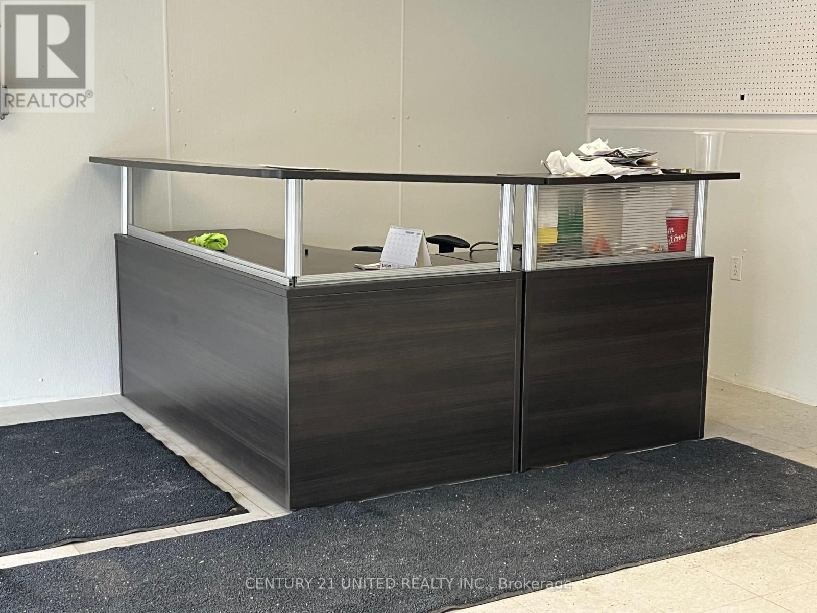 4 - 637 The Queensway, Peterborough (Otonabee Ward 1), Ontario  K9J 7J6 - Photo 5 - X12992540