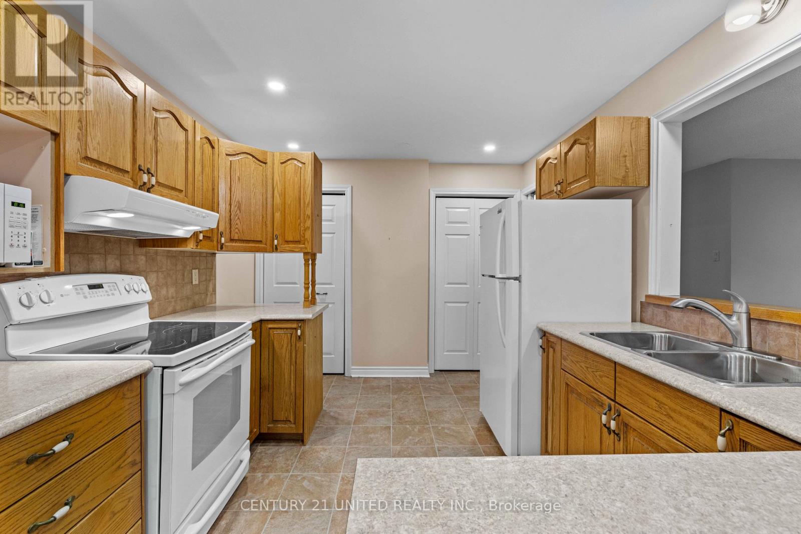 3 - 660 Whitaker Street, Peterborough (Ashburnham Ward 4), Ontario  K9H 7L5 - Photo 21 - X12992660