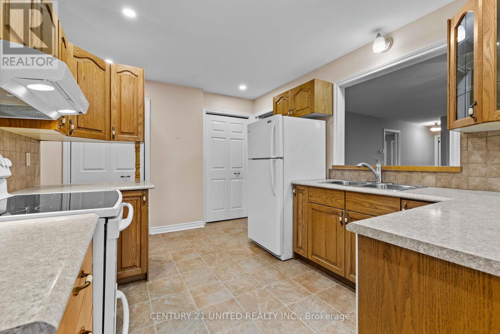 3 - 660 Whitaker Street, Peterborough (Ashburnham Ward 4), Ontario  K9H 7L5 - Photo 23 - X12992660