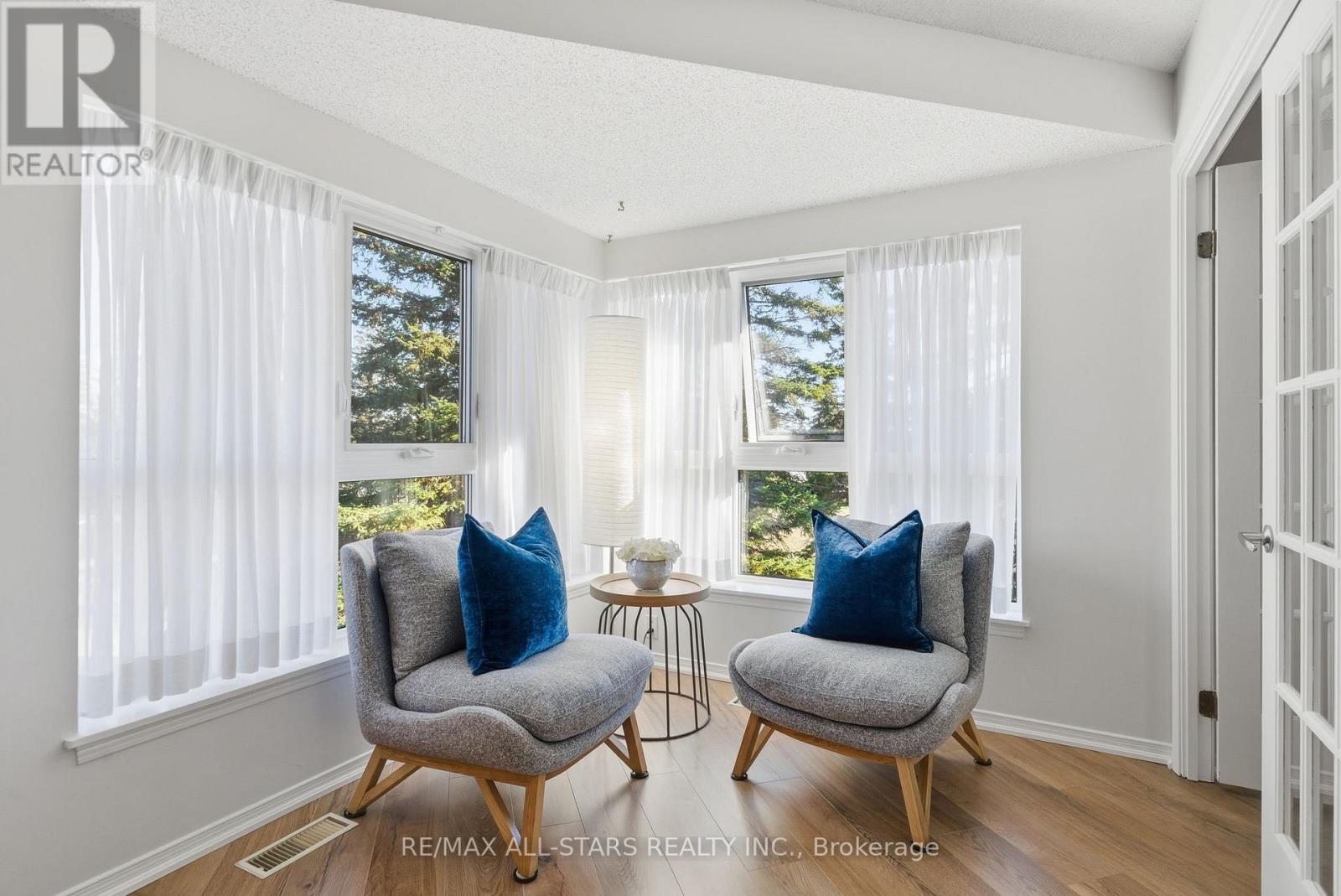 312 - 4 Heritage Way, Kawartha Lakes (Lindsay), Ontario  K9V 5Z2 - Photo 18 - X12993098