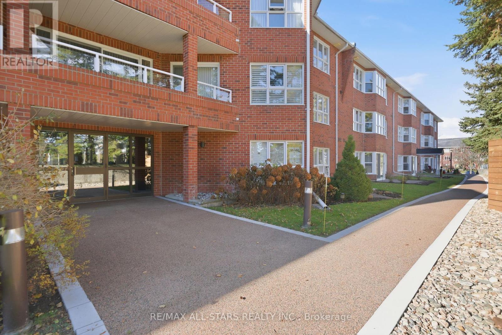 312 - 4 Heritage Way, Kawartha Lakes (Lindsay), Ontario  K9V 5Z2 - Photo 37 - X12993098