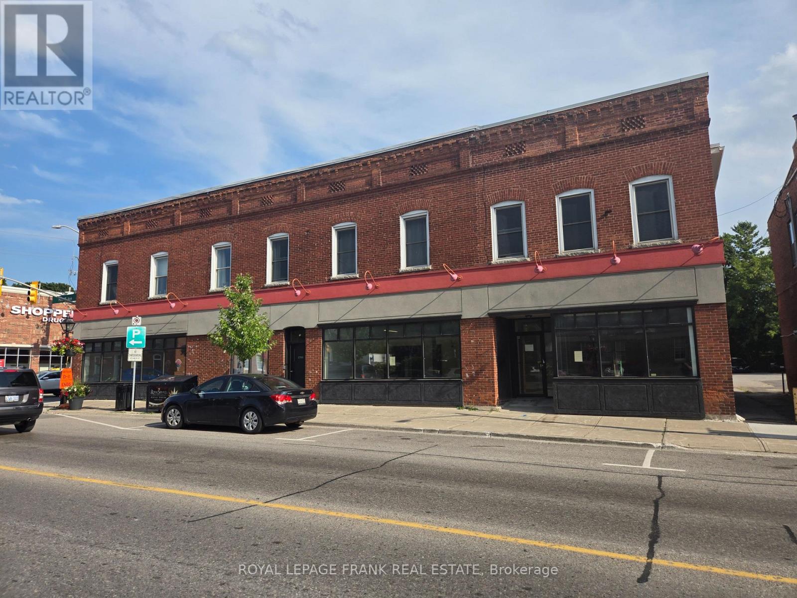 15 King Avenue W, Clarington (Newcastle), Ontario  L1B 1K9 - Photo 2 - E12993148