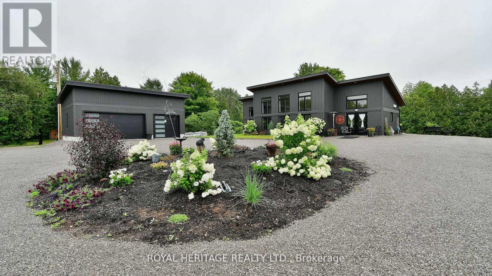 9 Hunts Line Road, Trent Lakes, Ontario  K0L 1J0 - Photo 3 - X12994370