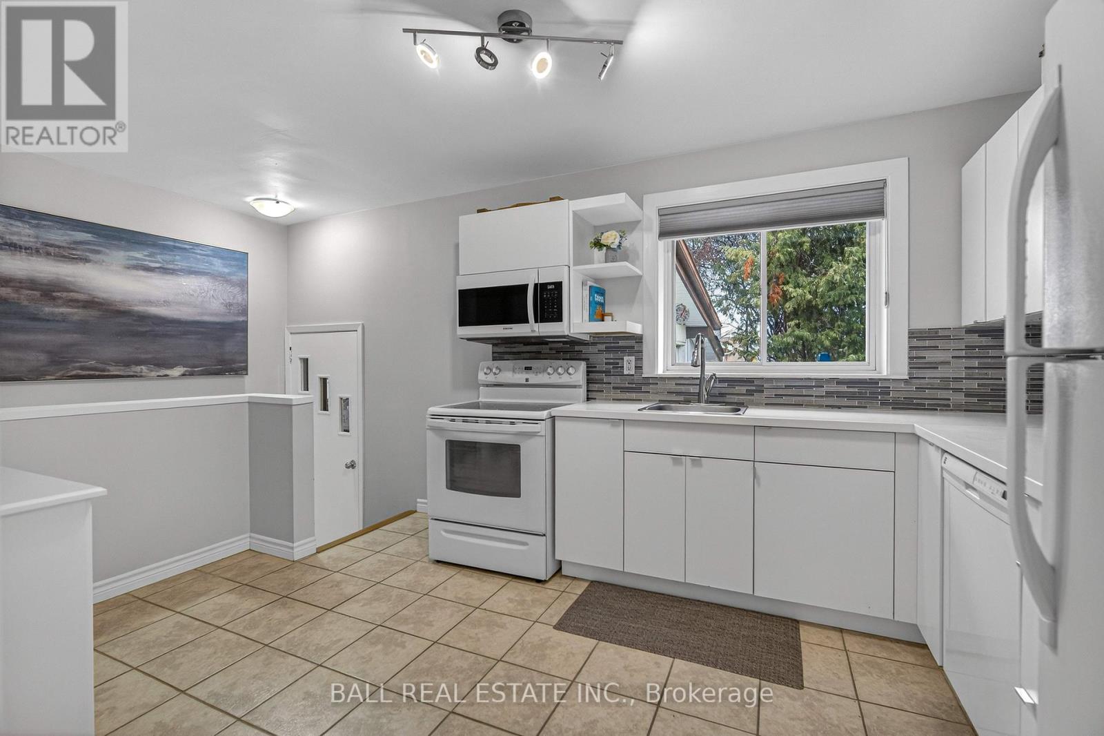 1129 Algonquin Boulevard, Peterborough (Northcrest Ward 5), Ontario  K9H 6N1 - Photo 13 - X12994970