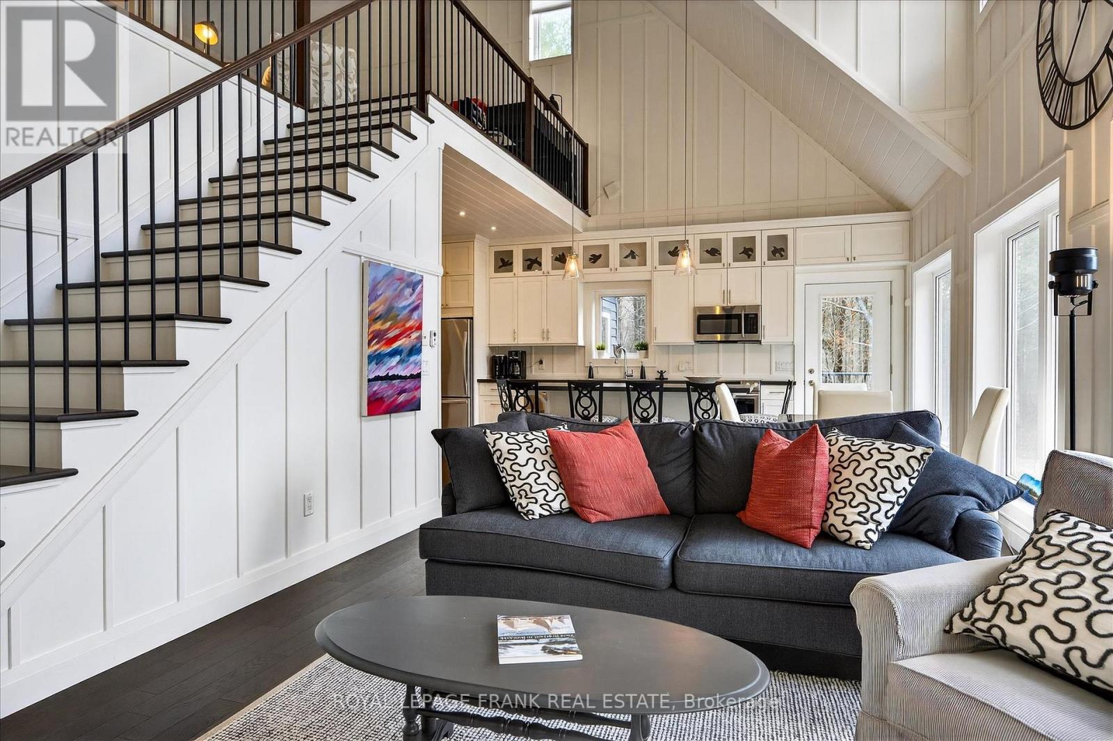 299 Fire Route 10a, North Kawartha, Ontario  K0L 3G0 - Photo 17 - X12995100