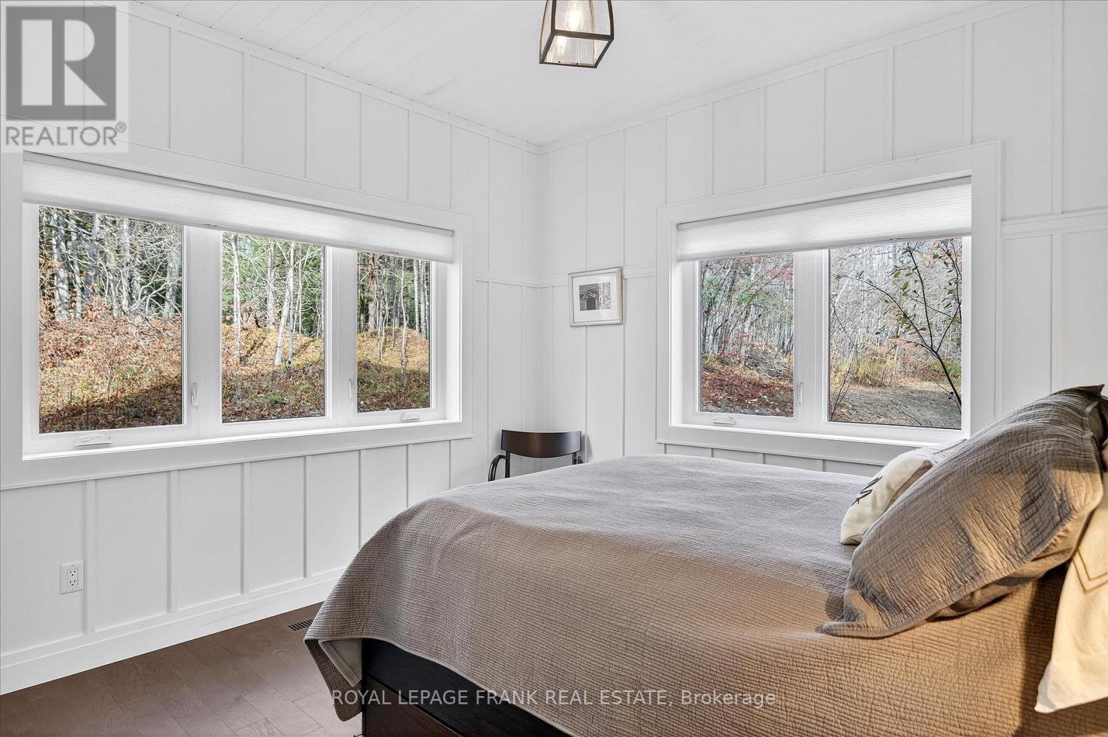 299 Fire Route 10a, North Kawartha, Ontario  K0L 3G0 - Photo 21 - X12995100