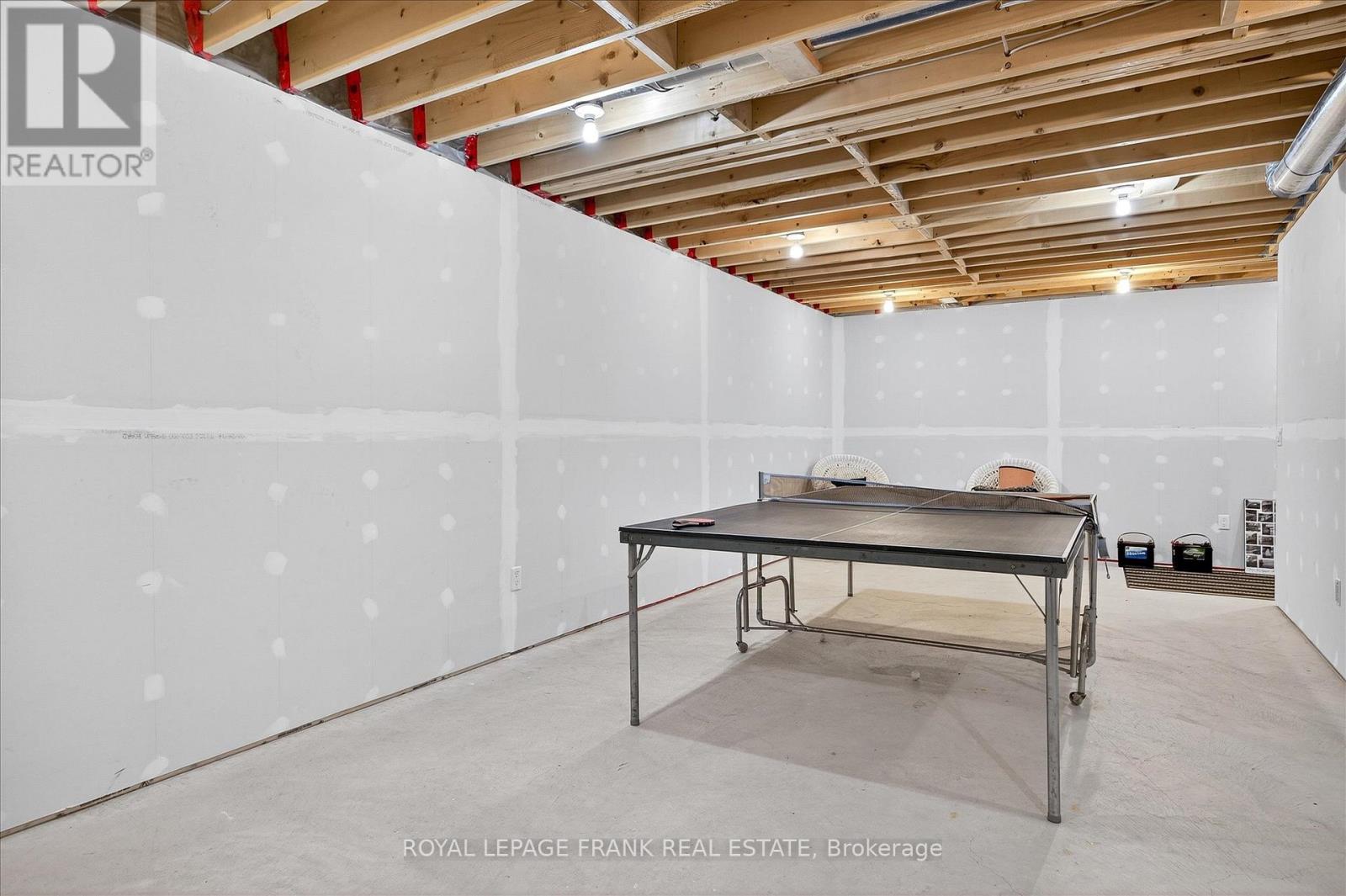 299 Fire Route 10a, North Kawartha, Ontario  K0L 3G0 - Photo 33 - X12995100