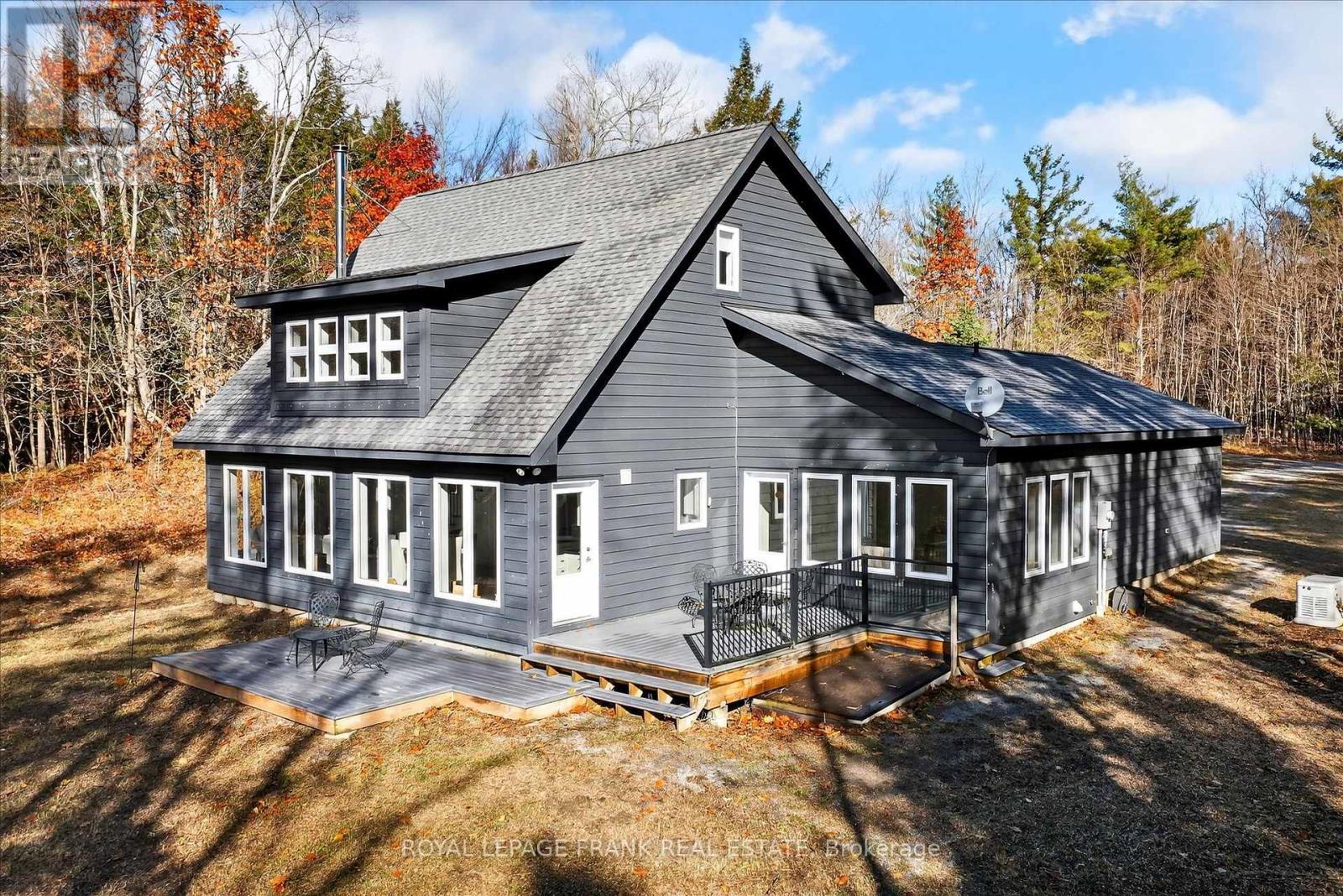 299 Fire Route 10a, North Kawartha, Ontario  K0L 3G0 - Photo 5 - X12995100