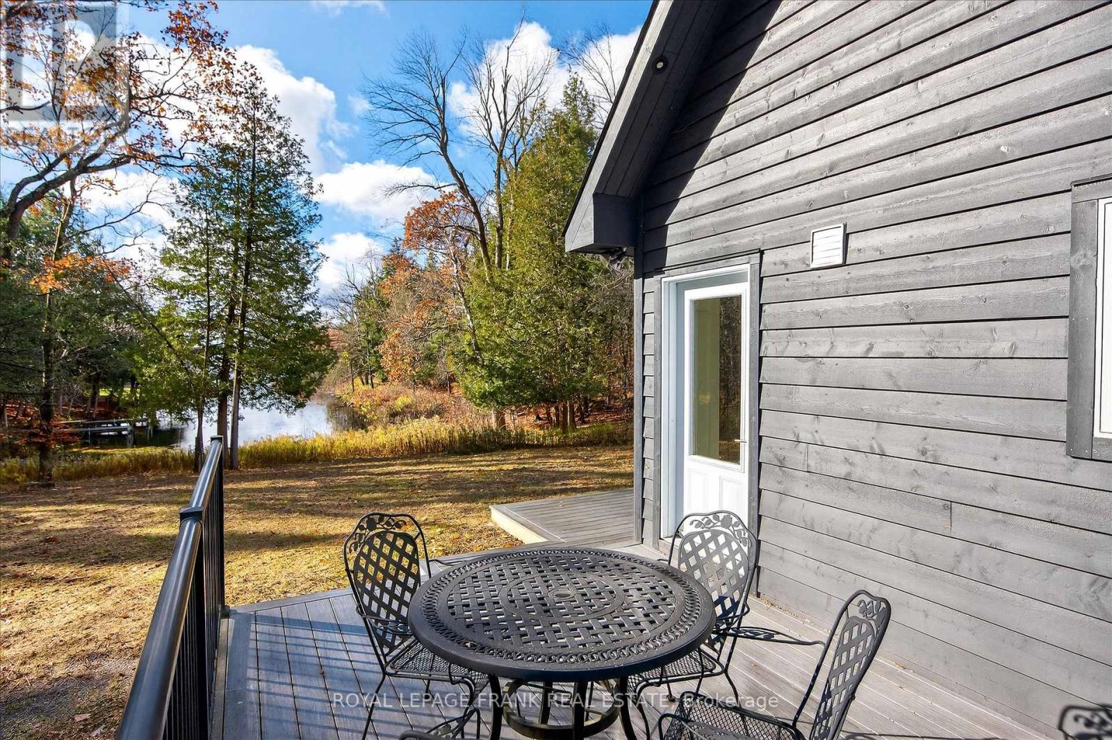 299 Fire Route 10a, North Kawartha, Ontario  K0L 3G0 - Photo 8 - X12995100