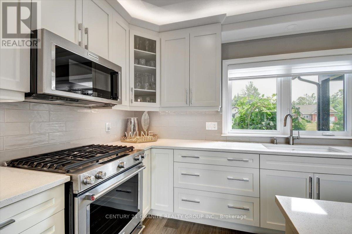 9 Bancroft Ridge Drive, Bancroft (Bancroft Ward), Ontario  K0L 1C0 - Photo 8 - X12995466