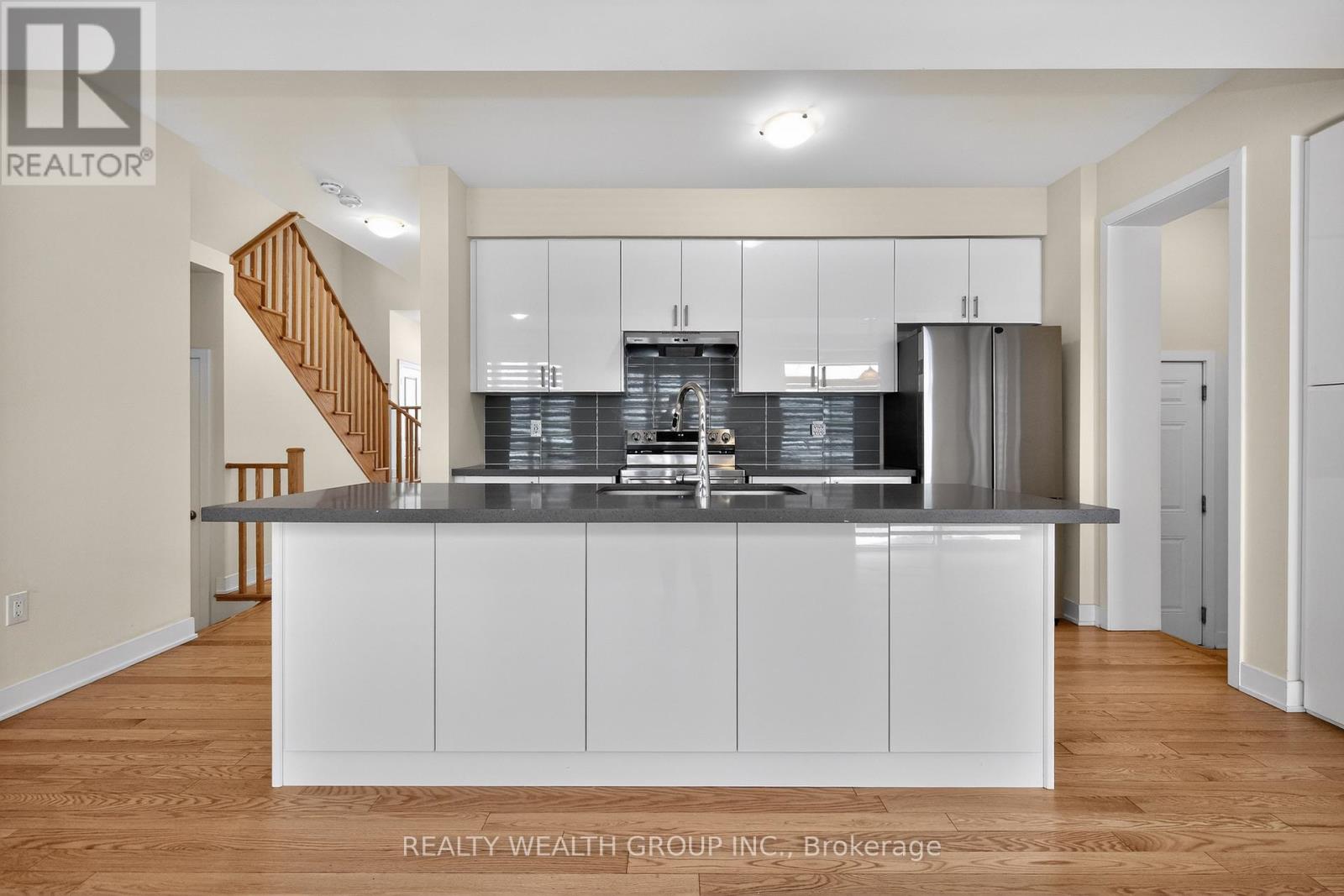 803 Griffin Trail, Peterborough (Monaghan Ward 2), Ontario  K9K 0J1 - Photo 10 - X12995932