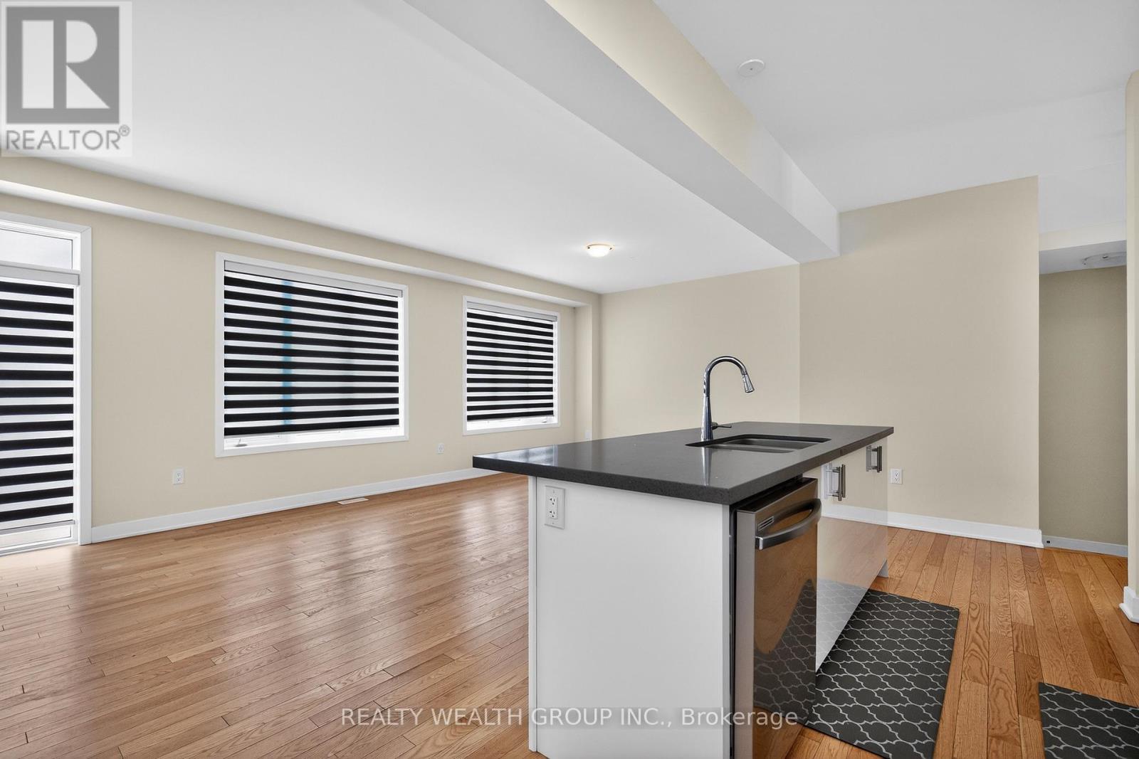 803 Griffin Trail, Peterborough (Monaghan Ward 2), Ontario  K9K 0J1 - Photo 9 - X12995932