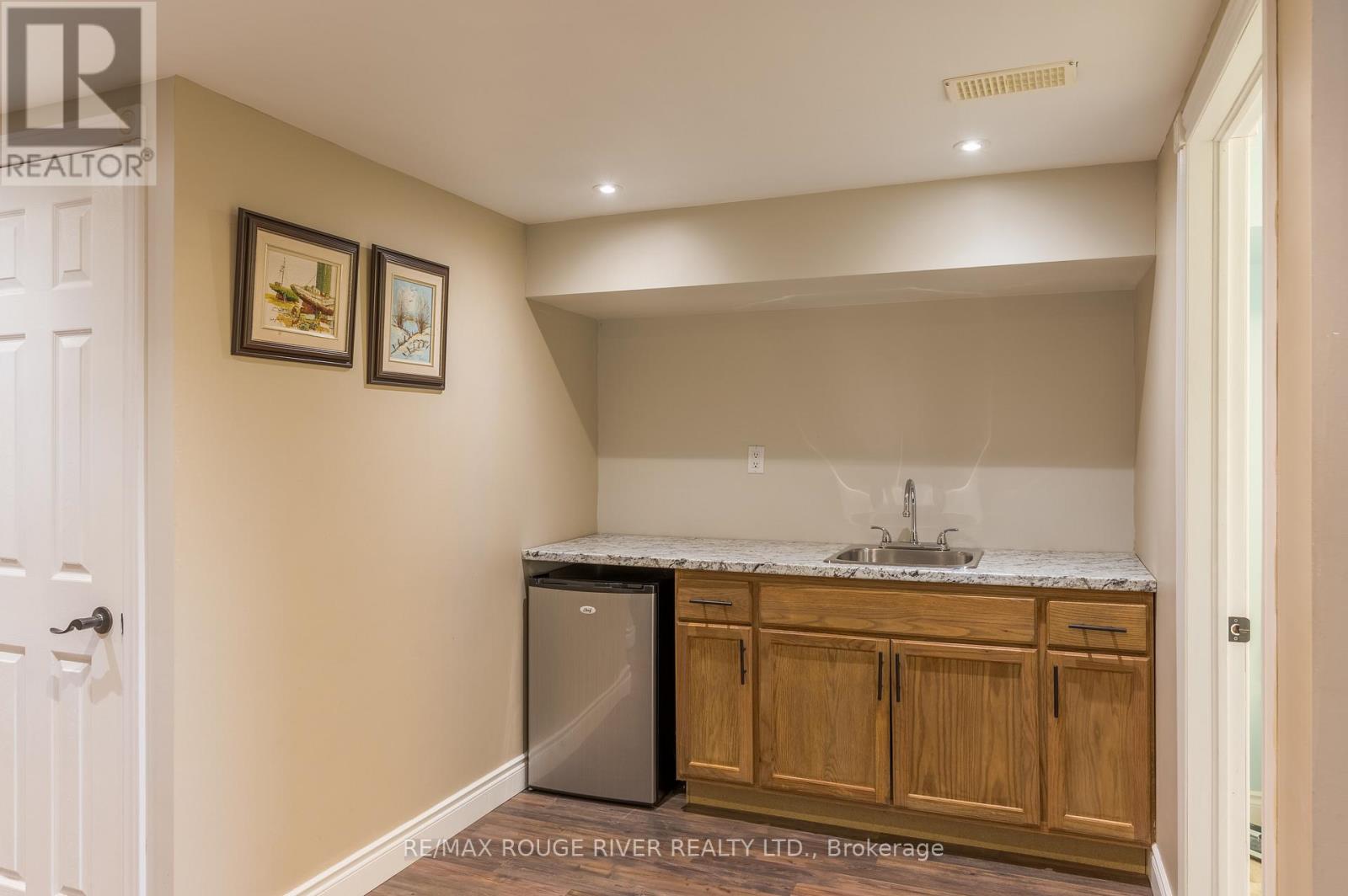 39 Bay St Street W, Trent Hills (Hastings), Ontario  K0L 1Y0 - Photo 38 - X12996142