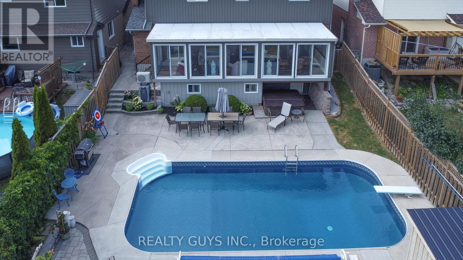 2515 Farmcrest Avenue, Peterborough (Ashburnham Ward 4), Ontario  K9L 1R8 - Photo 11 - X12996306