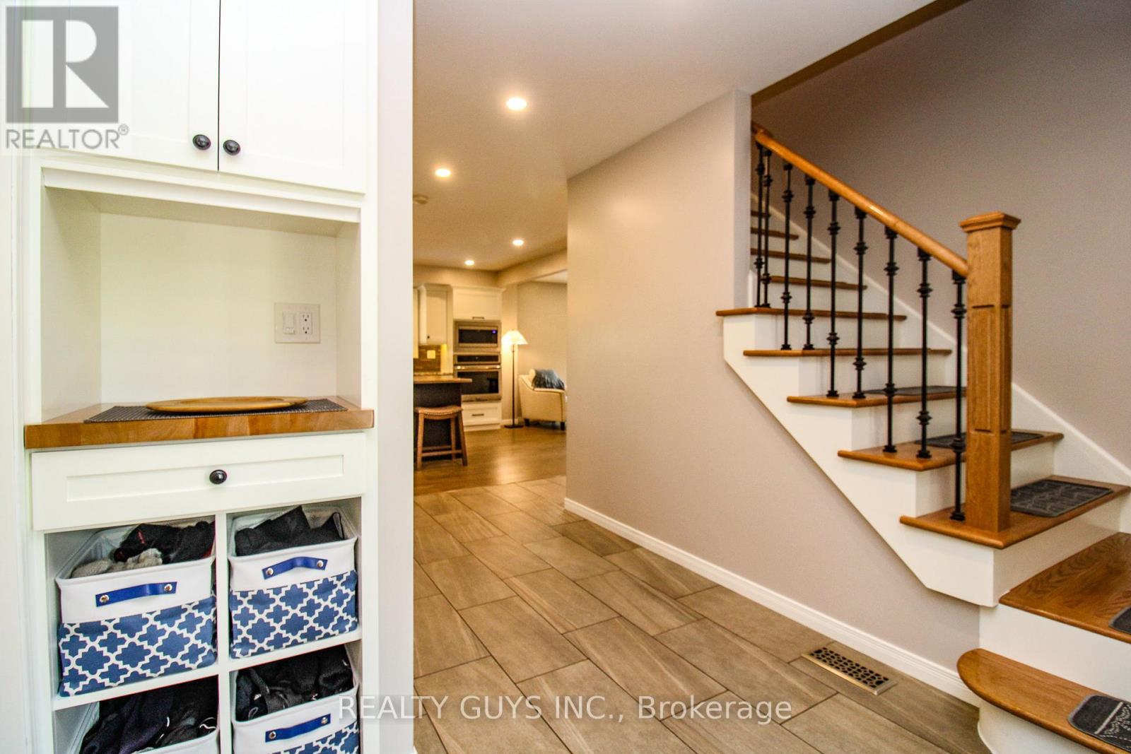 2515 Farmcrest Avenue, Peterborough (Ashburnham Ward 4), Ontario  K9L 1R8 - Photo 16 - X12996306