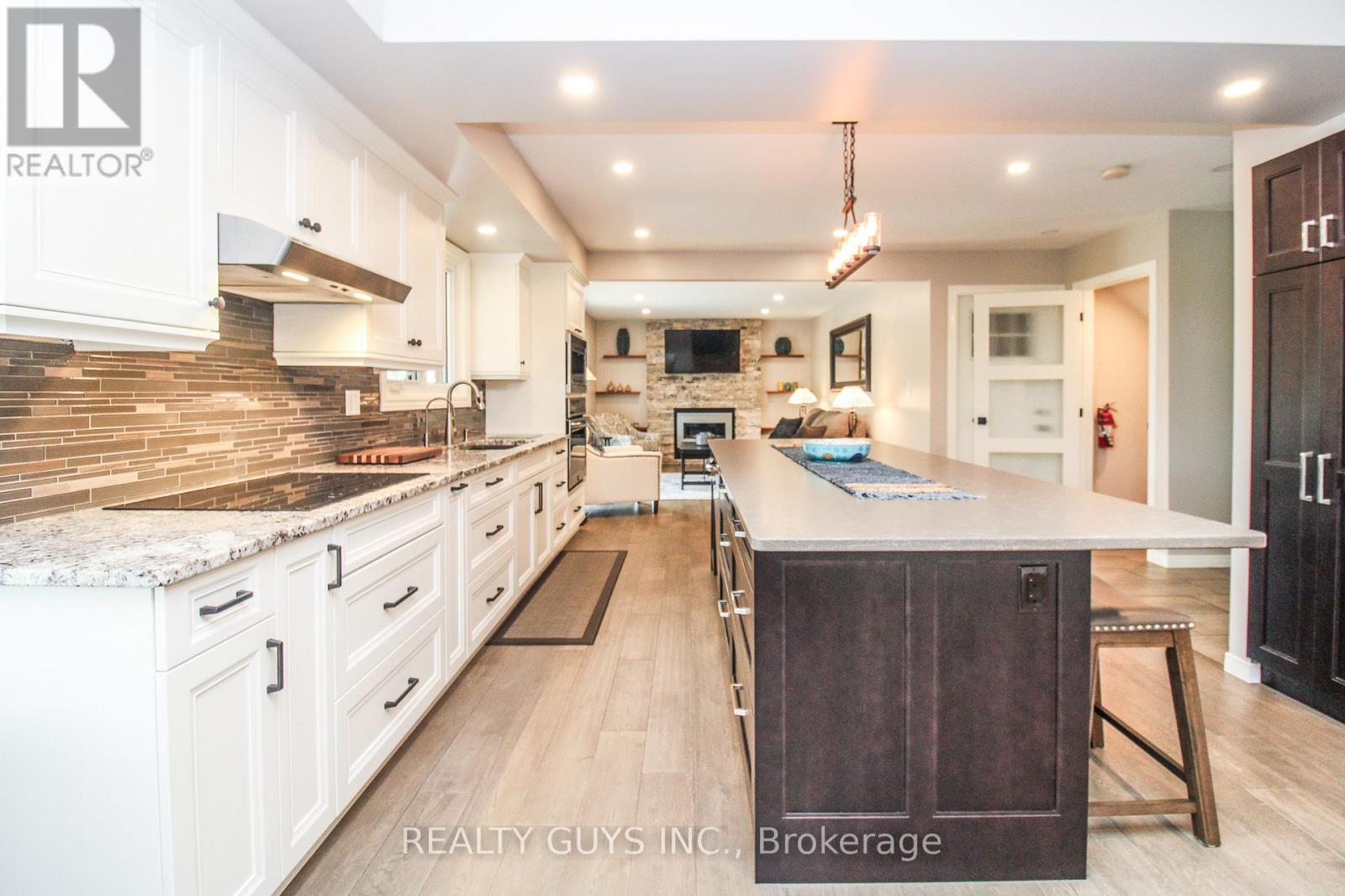 2515 Farmcrest Avenue, Peterborough (Ashburnham Ward 4), Ontario  K9L 1R8 - Photo 19 - X12996306