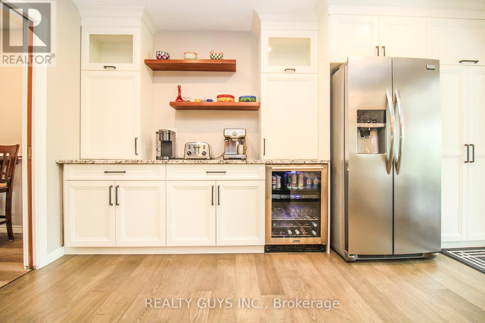 2515 Farmcrest Avenue, Peterborough (Ashburnham Ward 4), Ontario  K9L 1R8 - Photo 22 - X12996306