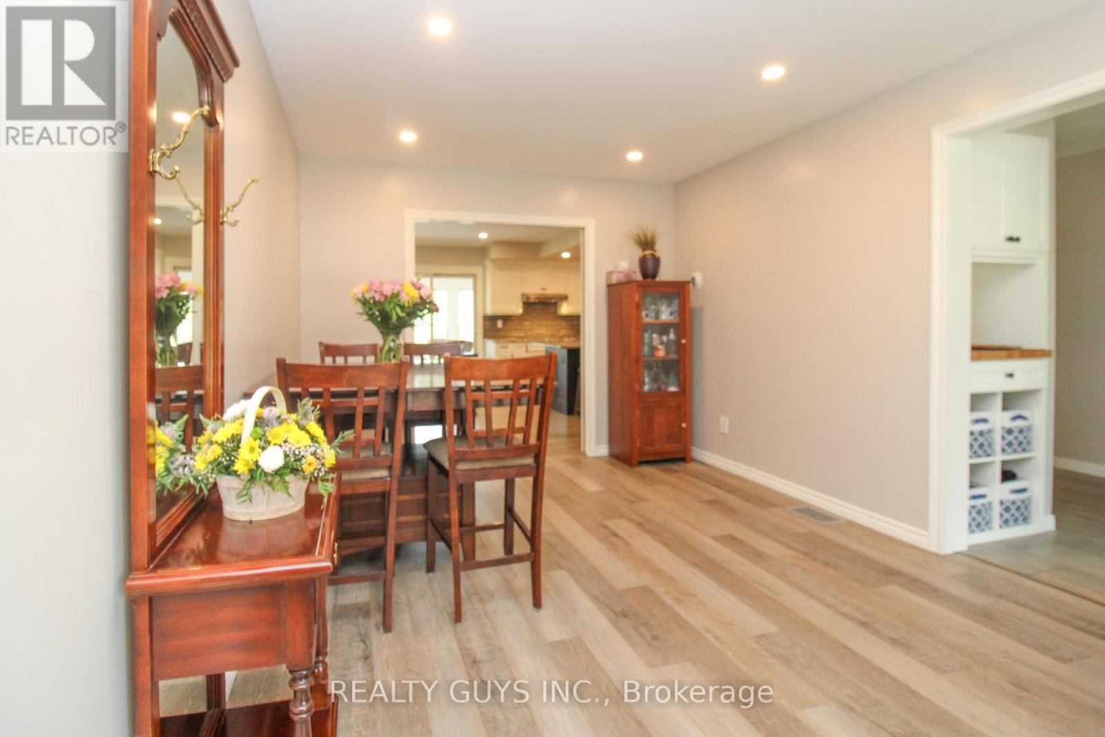 2515 Farmcrest Avenue, Peterborough (Ashburnham Ward 4), Ontario  K9L 1R8 - Photo 31 - X12996306