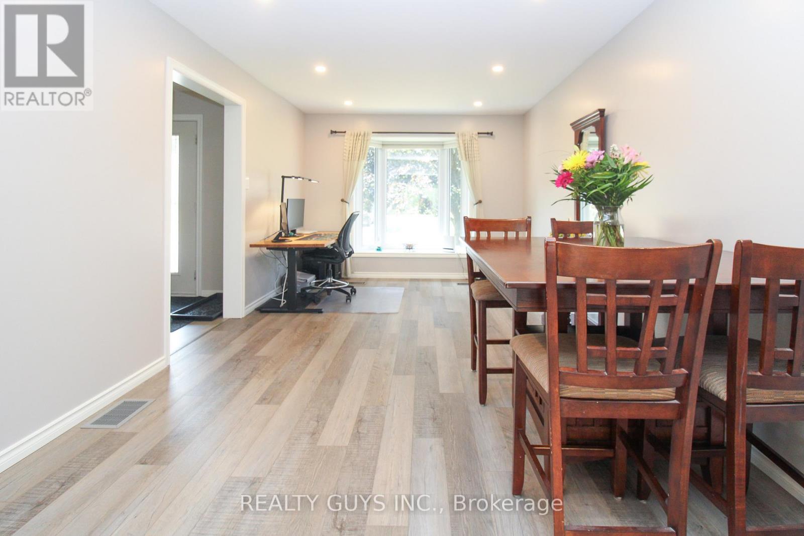 2515 Farmcrest Avenue, Peterborough (Ashburnham Ward 4), Ontario  K9L 1R8 - Photo 32 - X12996306