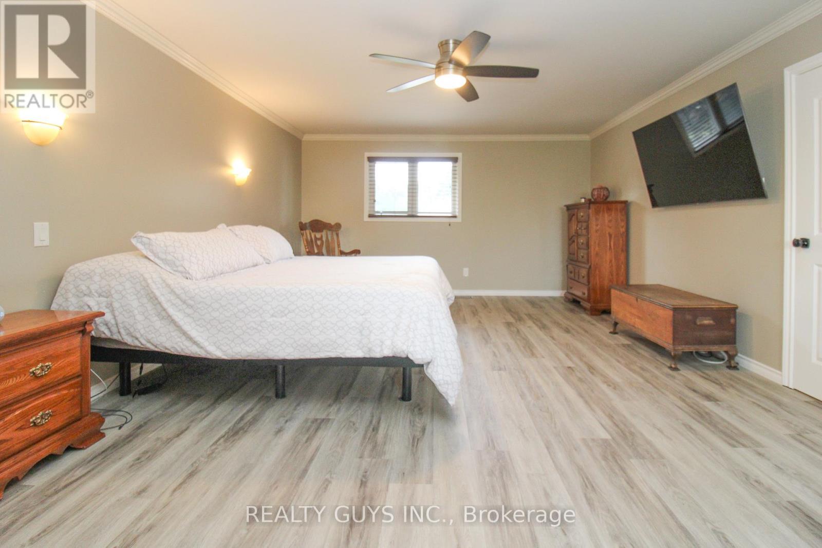 2515 Farmcrest Avenue, Peterborough (Ashburnham Ward 4), Ontario  K9L 1R8 - Photo 37 - X12996306