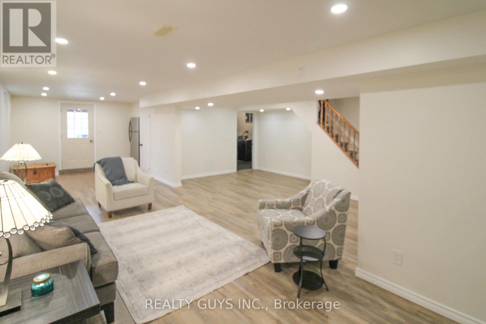 2515 Farmcrest Avenue, Peterborough (Ashburnham Ward 4), Ontario  K9L 1R8 - Photo 47 - X12996306