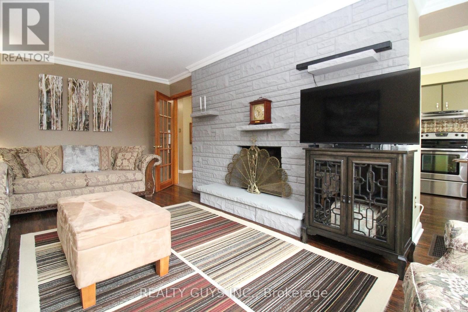 734 Crawford Place, Peterborough (Otonabee Ward 1), Ontario  K9J 3X3 - Photo 13 - X12996340