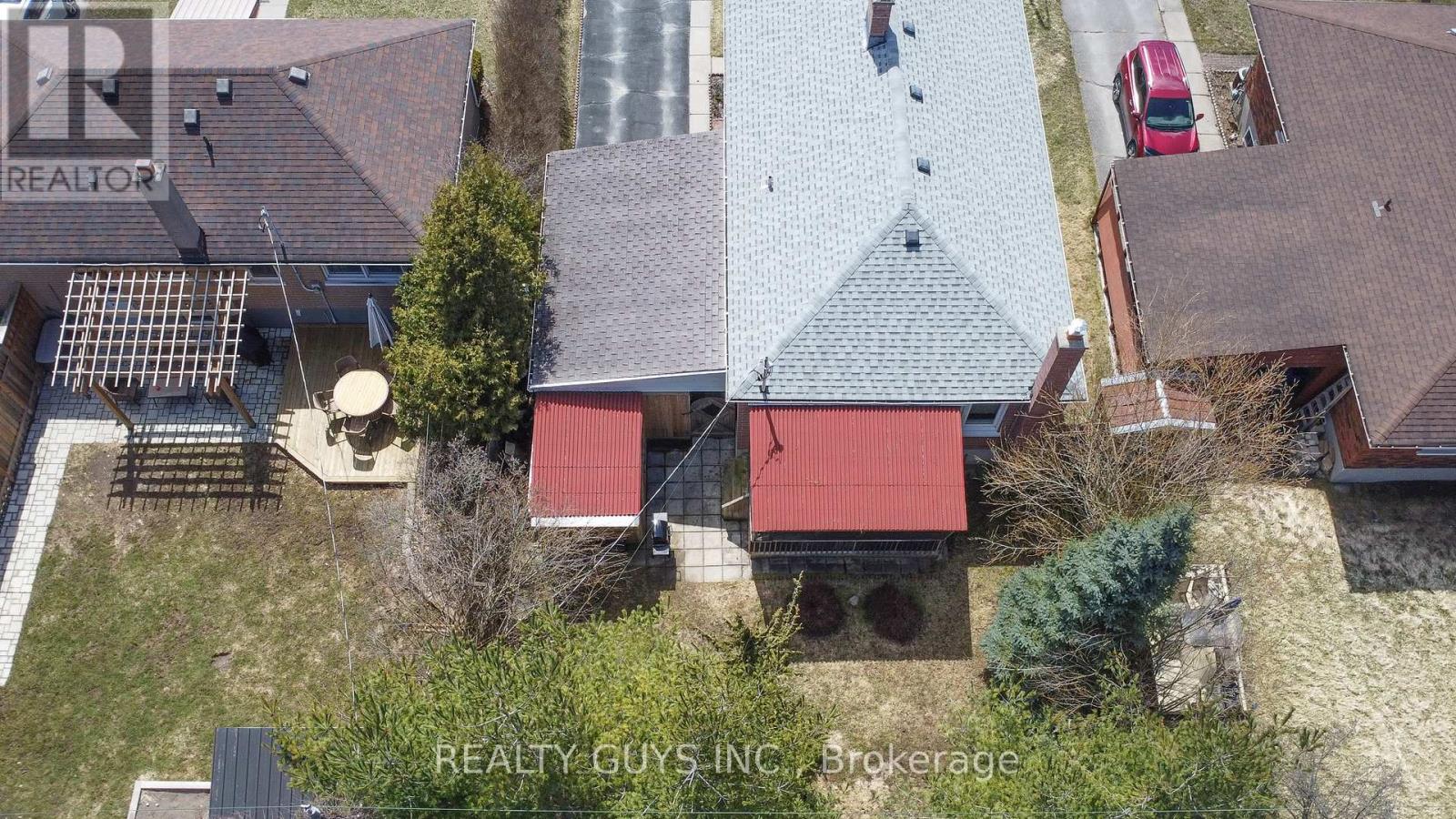 734 Crawford Place, Peterborough (Otonabee Ward 1), Ontario  K9J 3X3 - Photo 4 - X12996340