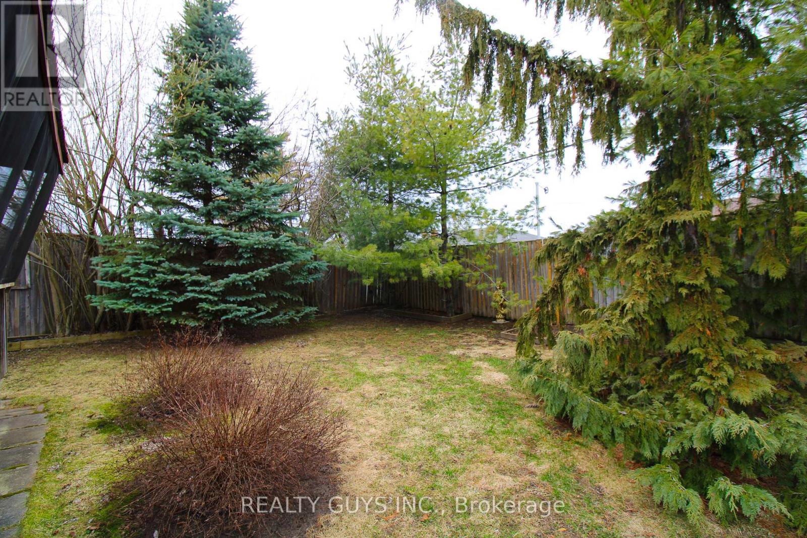 734 Crawford Place, Peterborough (Otonabee Ward 1), Ontario  K9J 3X3 - Photo 7 - X12996340