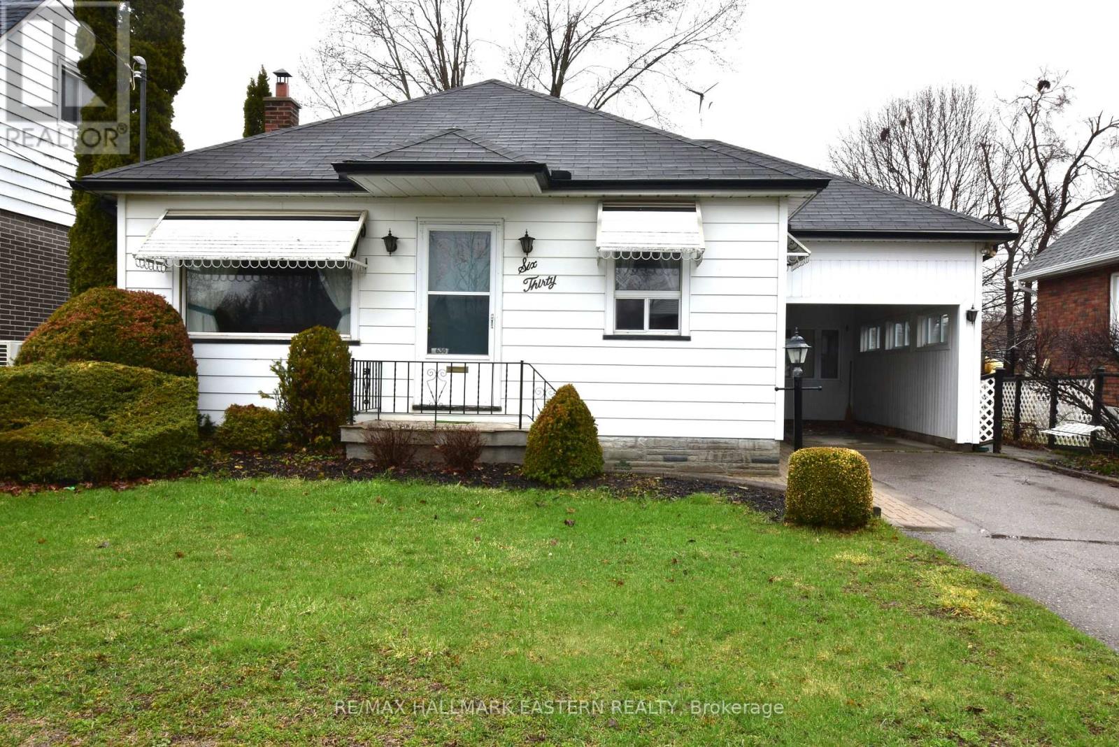 630 Cameron Street, Peterborough (Otonabee Ward 1), Ontario  K9J 3Z8 - Photo 2 - X12996914