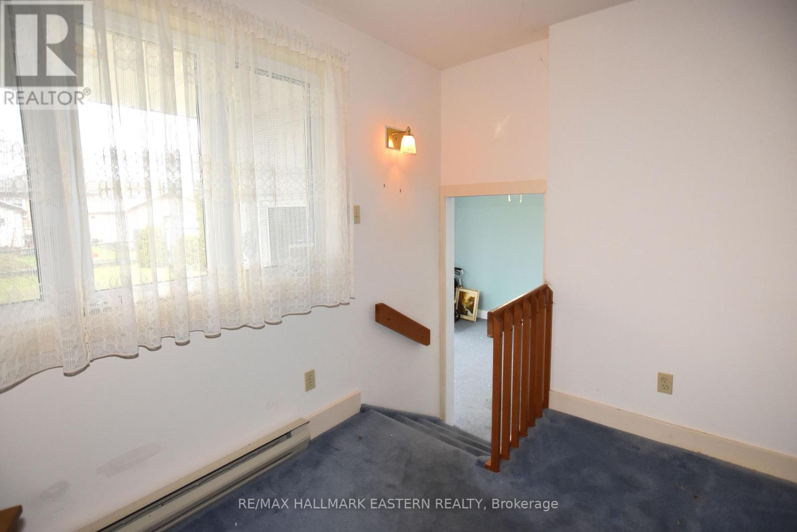 630 Cameron Street, Peterborough (Otonabee Ward 1), Ontario  K9J 3Z8 - Photo 9 - X12996914