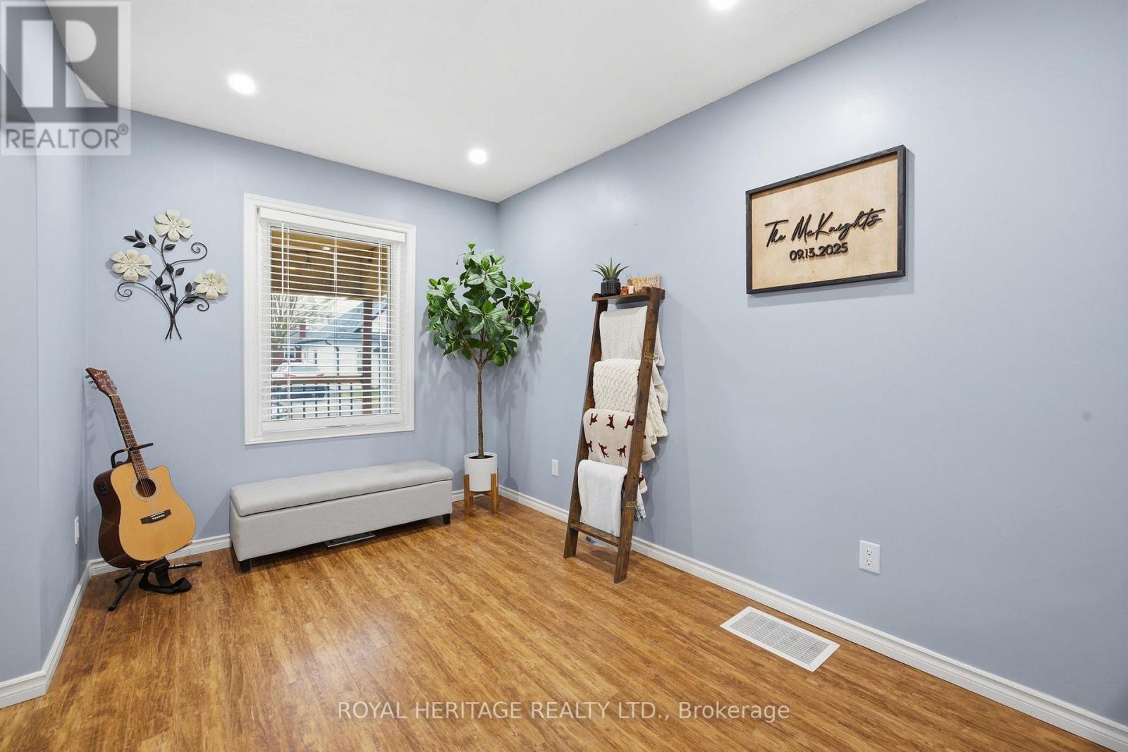 395 Edison Avenue, Peterborough (Otonabee Ward 1), Ontario  K9J 4G4 - Photo 12 - X12997248