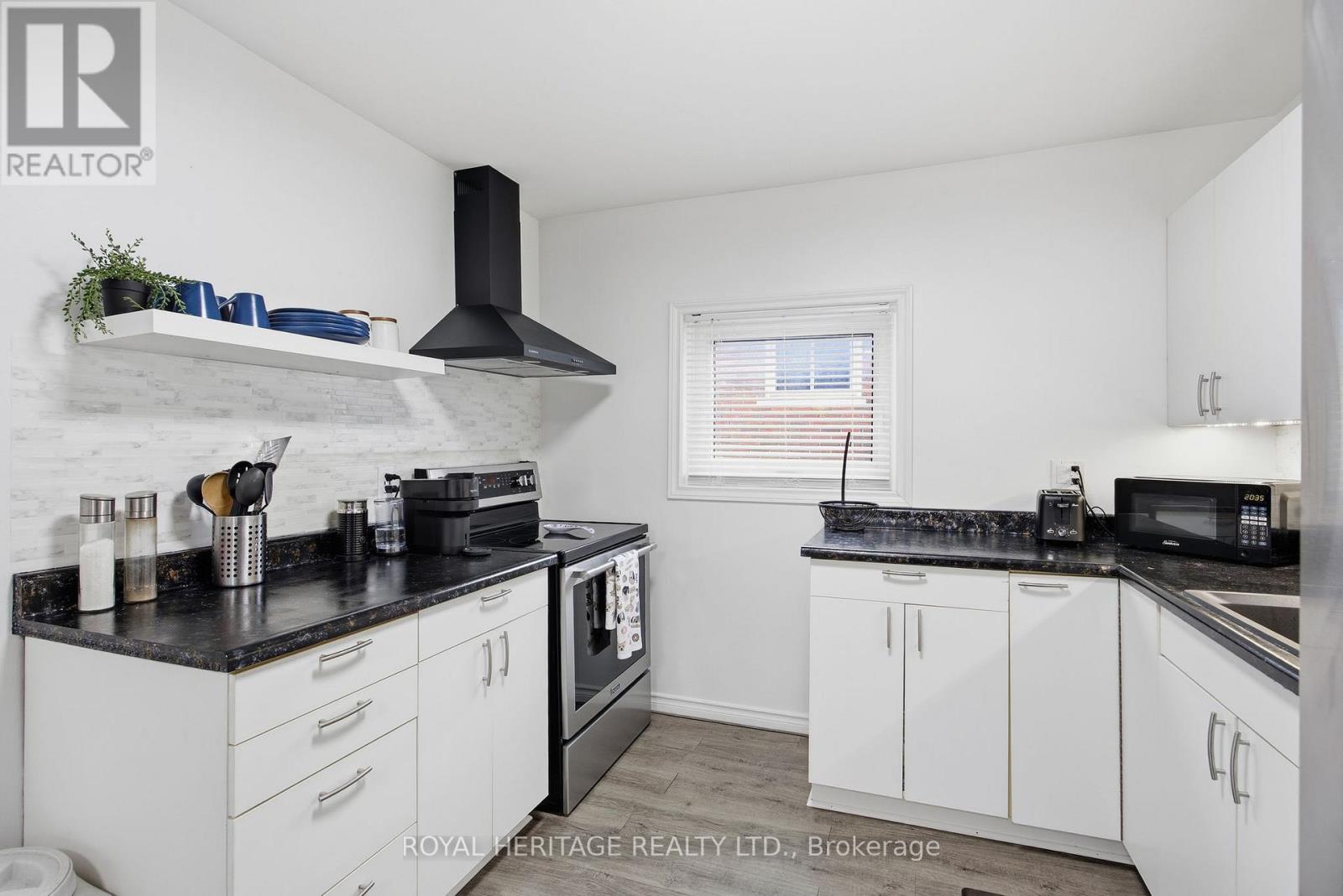 395 Edison Avenue, Peterborough (Otonabee Ward 1), Ontario  K9J 4G4 - Photo 16 - X12997248