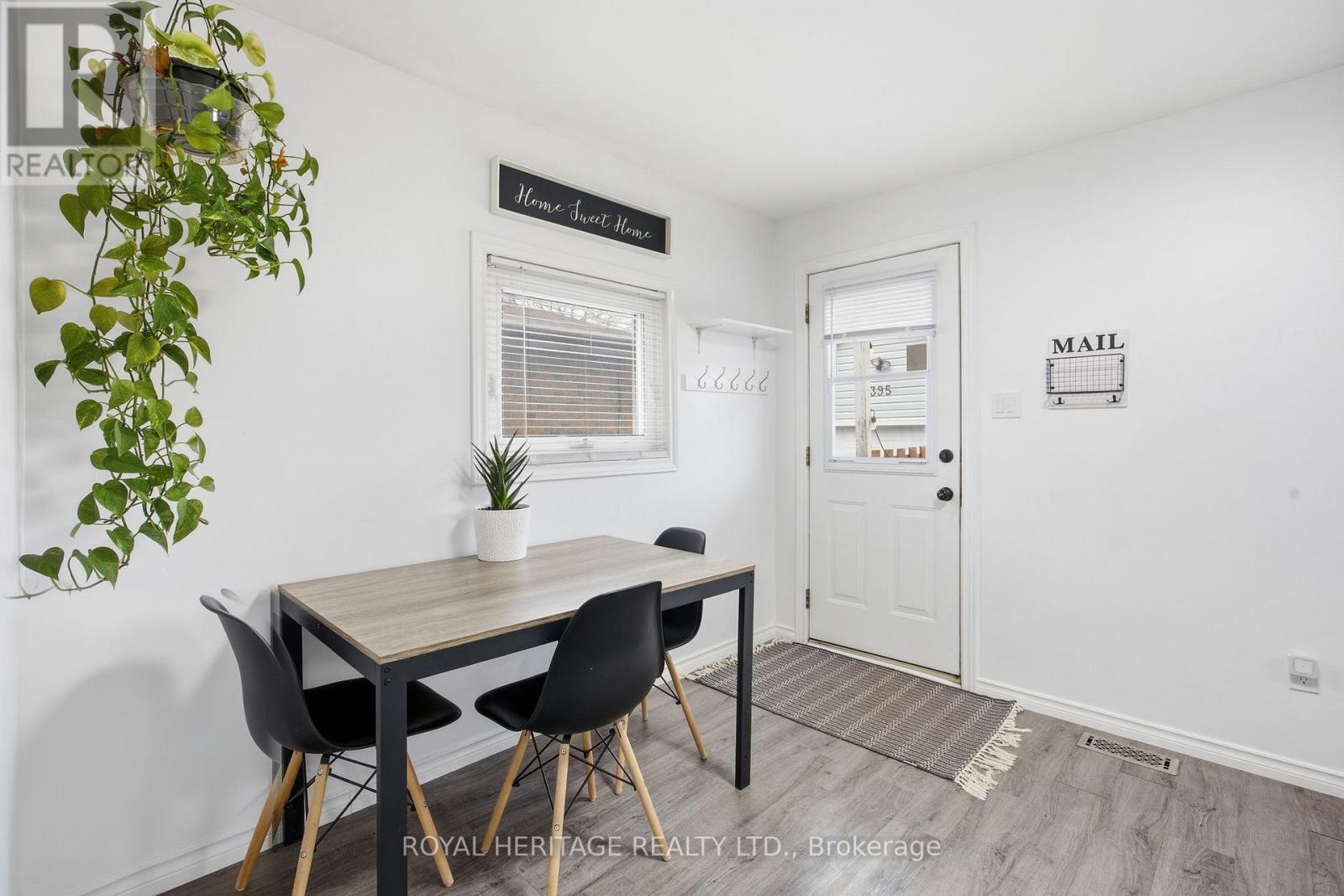 395 Edison Avenue, Peterborough (Otonabee Ward 1), Ontario  K9J 4G4 - Photo 18 - X12997248