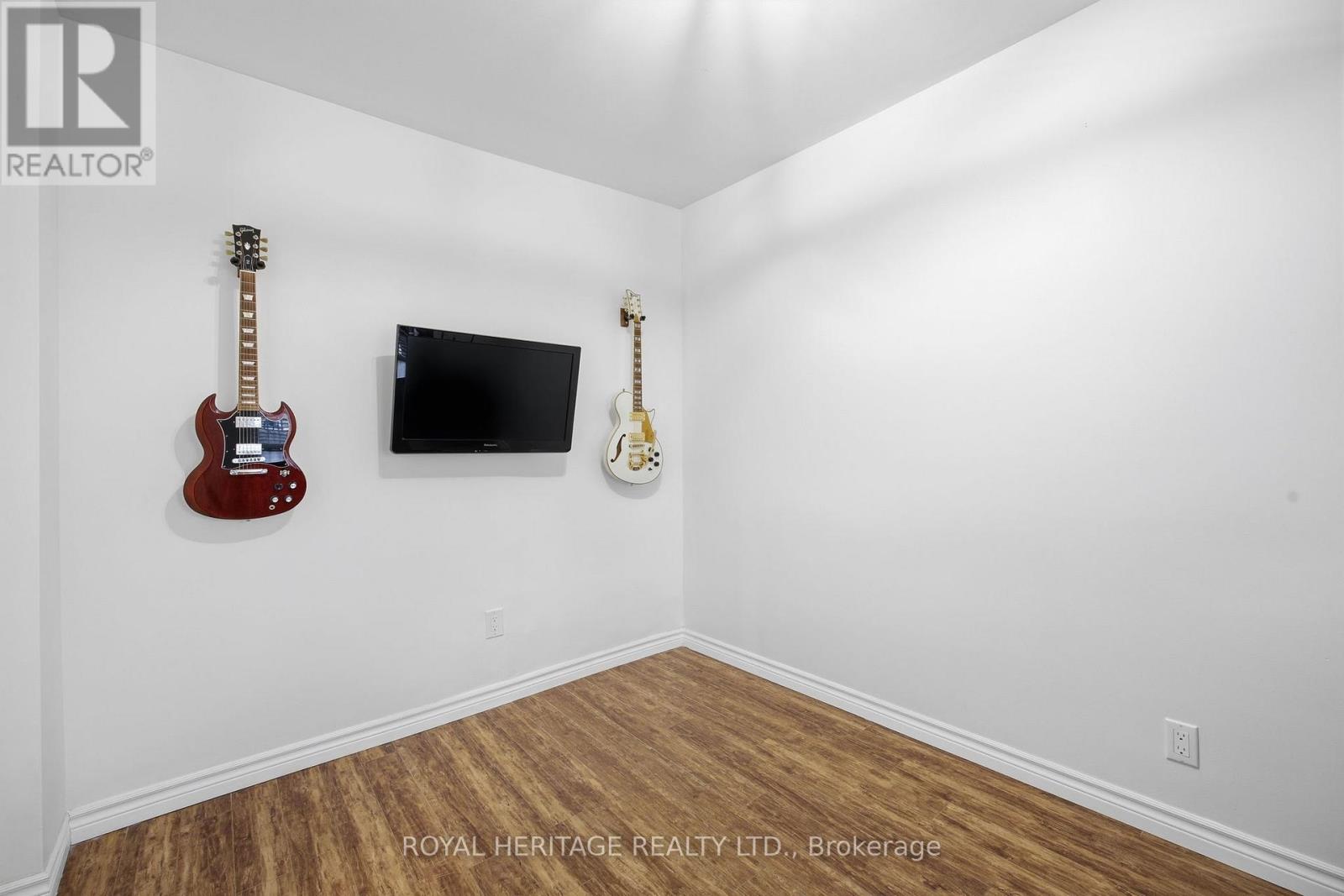 395 Edison Avenue, Peterborough (Otonabee Ward 1), Ontario  K9J 4G4 - Photo 20 - X12997248