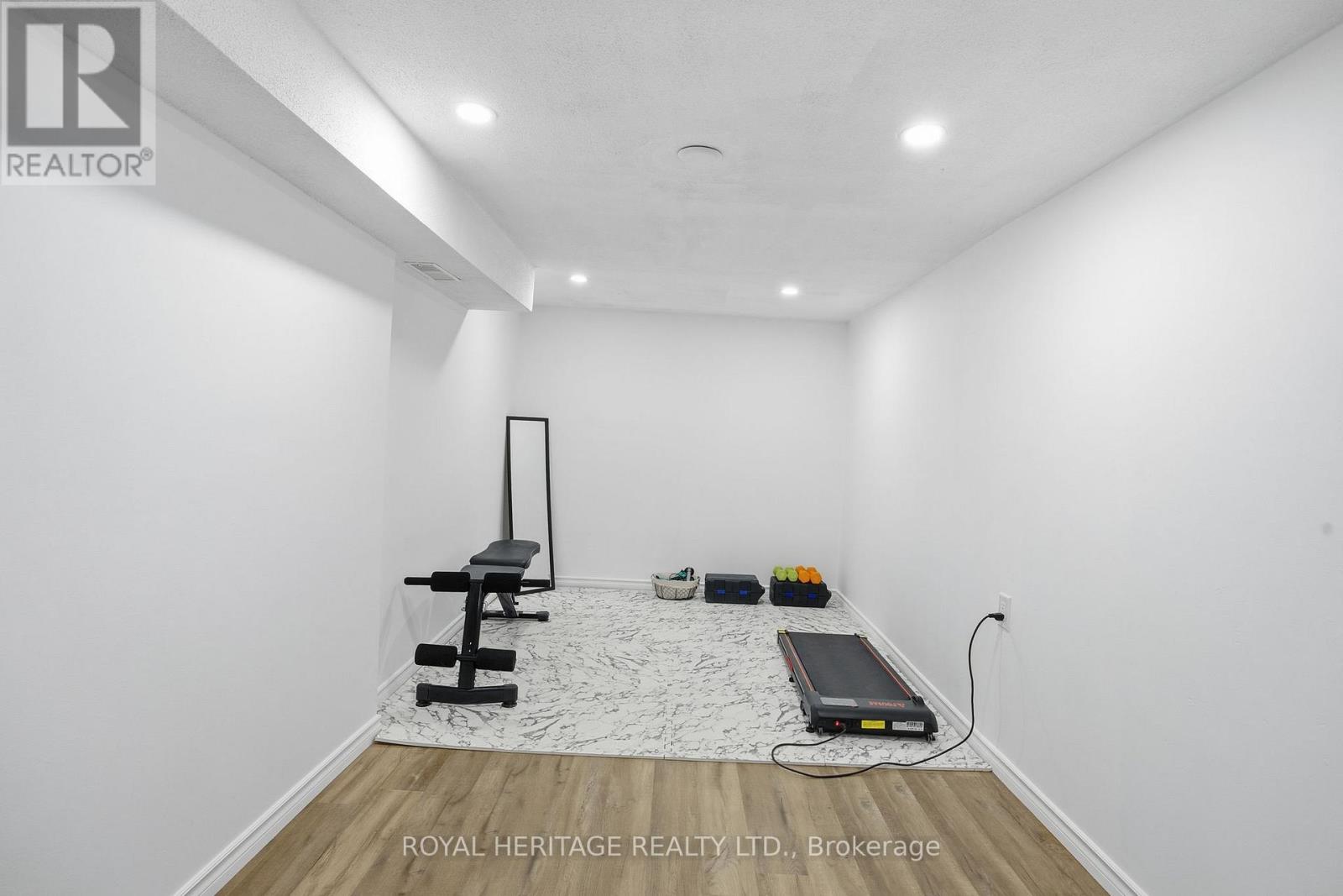 395 Edison Avenue, Peterborough (Otonabee Ward 1), Ontario  K9J 4G4 - Photo 34 - X12997248