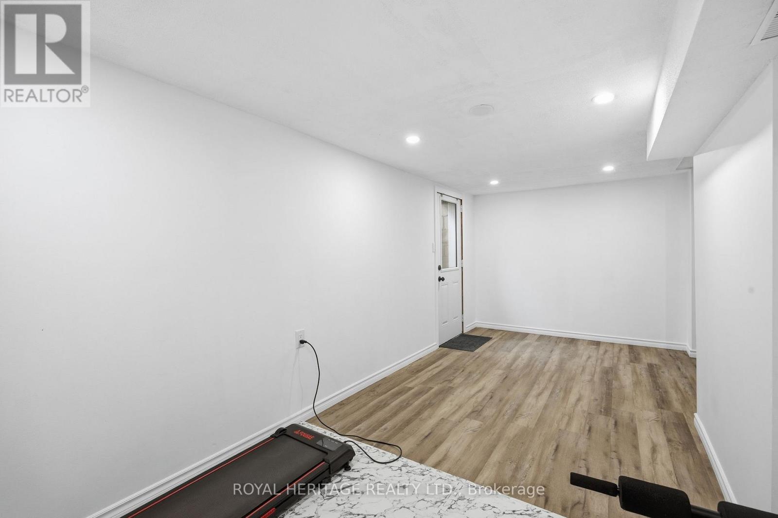 395 Edison Avenue, Peterborough (Otonabee Ward 1), Ontario  K9J 4G4 - Photo 35 - X12997248