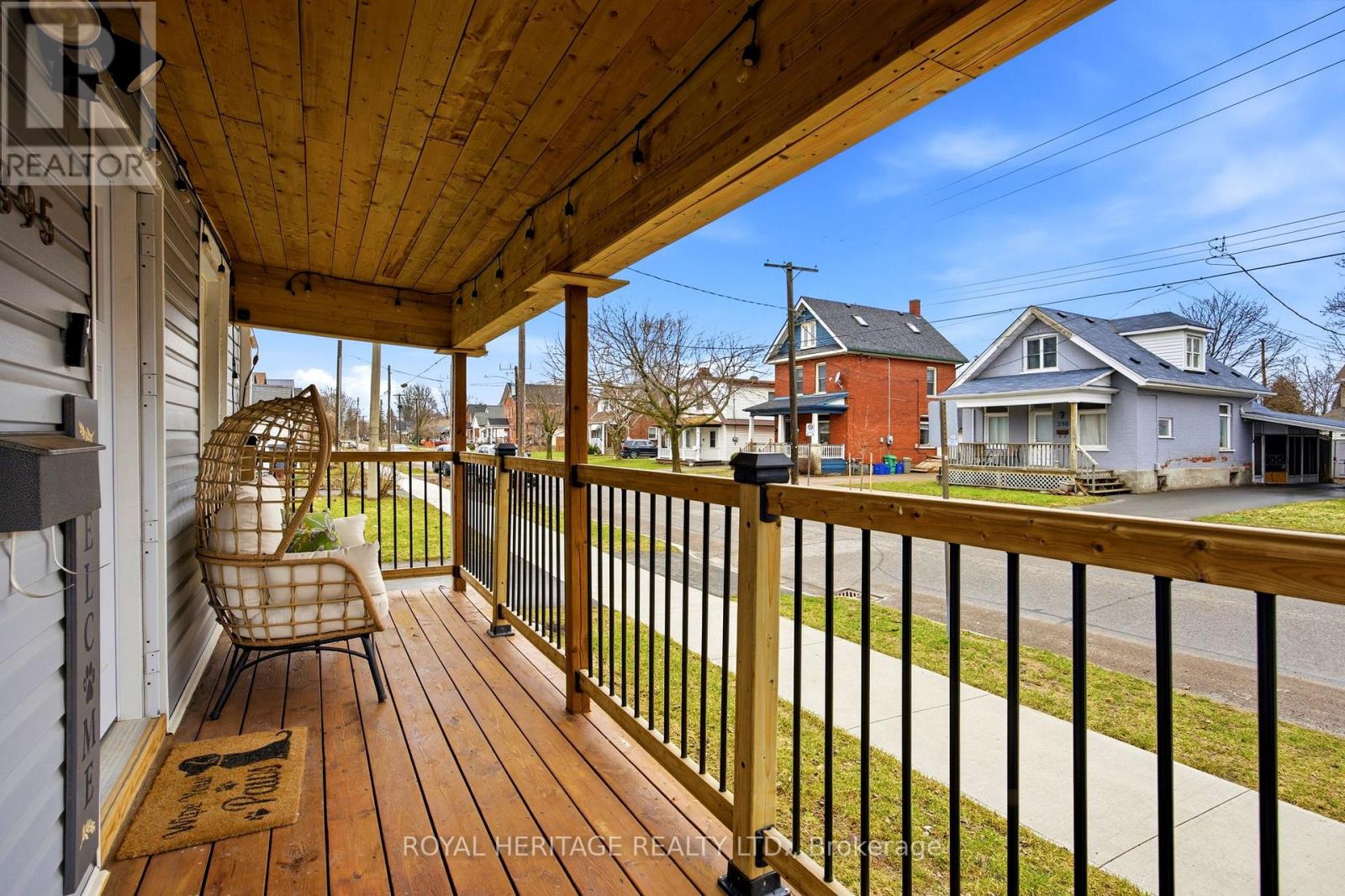 395 Edison Avenue, Peterborough (Otonabee Ward 1), Ontario  K9J 4G4 - Photo 4 - X12997248