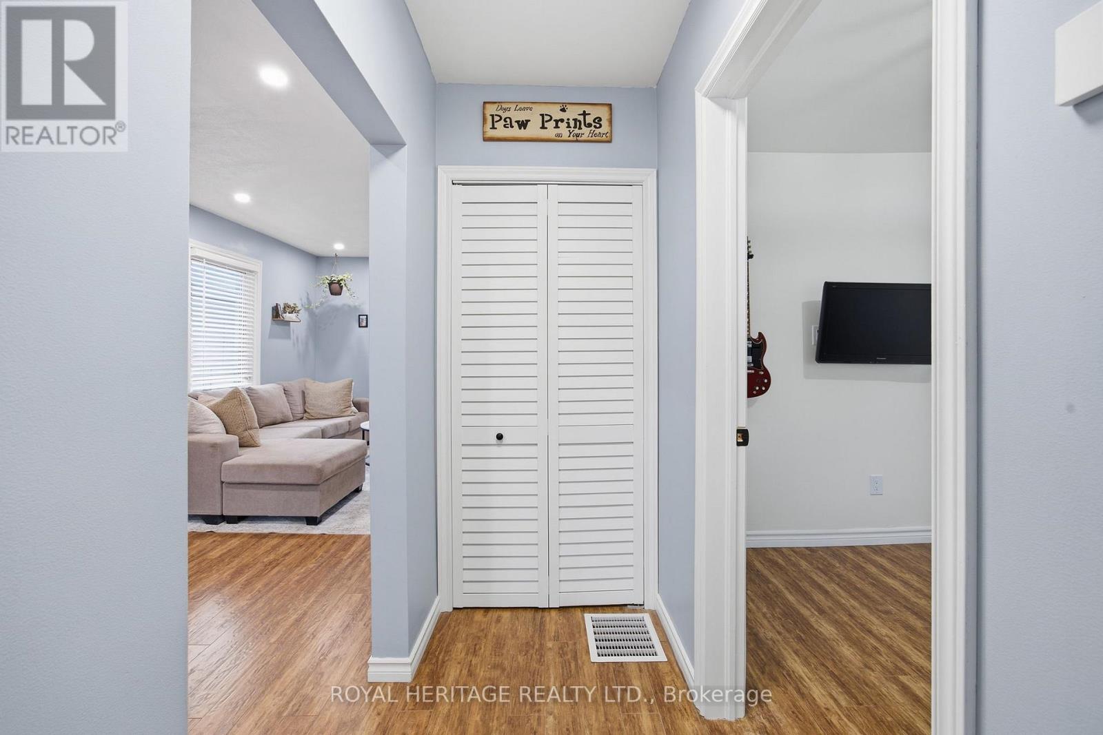 395 Edison Avenue, Peterborough (Otonabee Ward 1), Ontario  K9J 4G4 - Photo 6 - X12997248