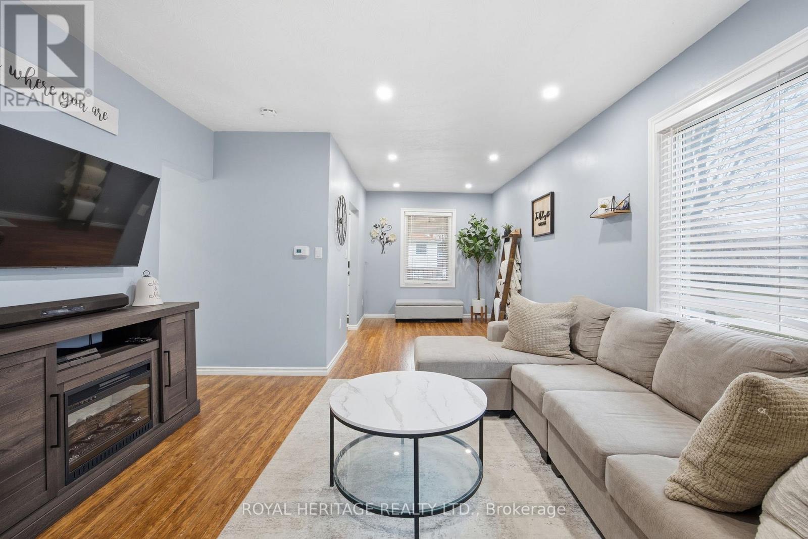 395 Edison Avenue, Peterborough (Otonabee Ward 1), Ontario  K9J 4G4 - Photo 9 - X12997248