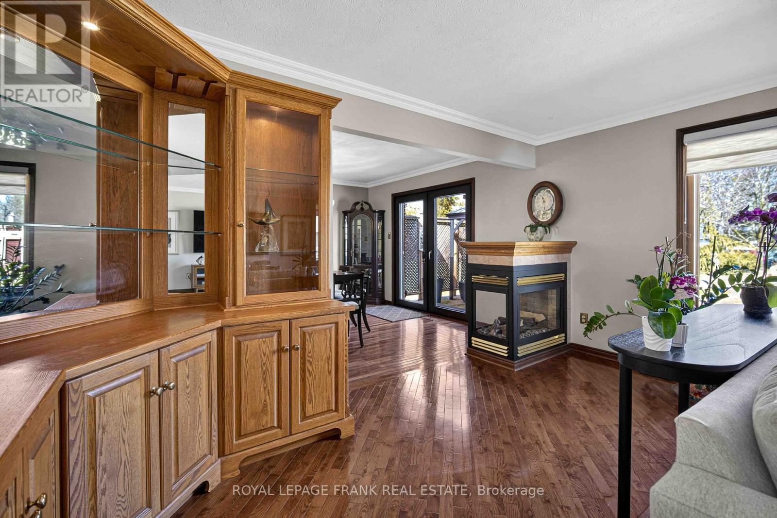 832 Parkhill Road W, Peterborough (Monaghan Ward 2), Ontario  K9J 6P1 - Photo 10 - X12997276