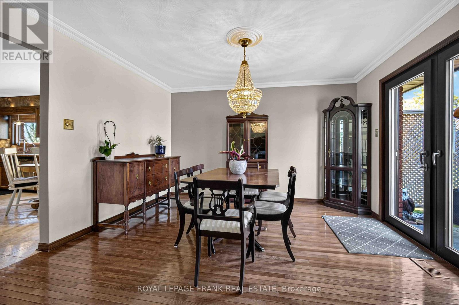 832 Parkhill Road W, Peterborough (Monaghan Ward 2), Ontario  K9J 6P1 - Photo 15 - X12997276