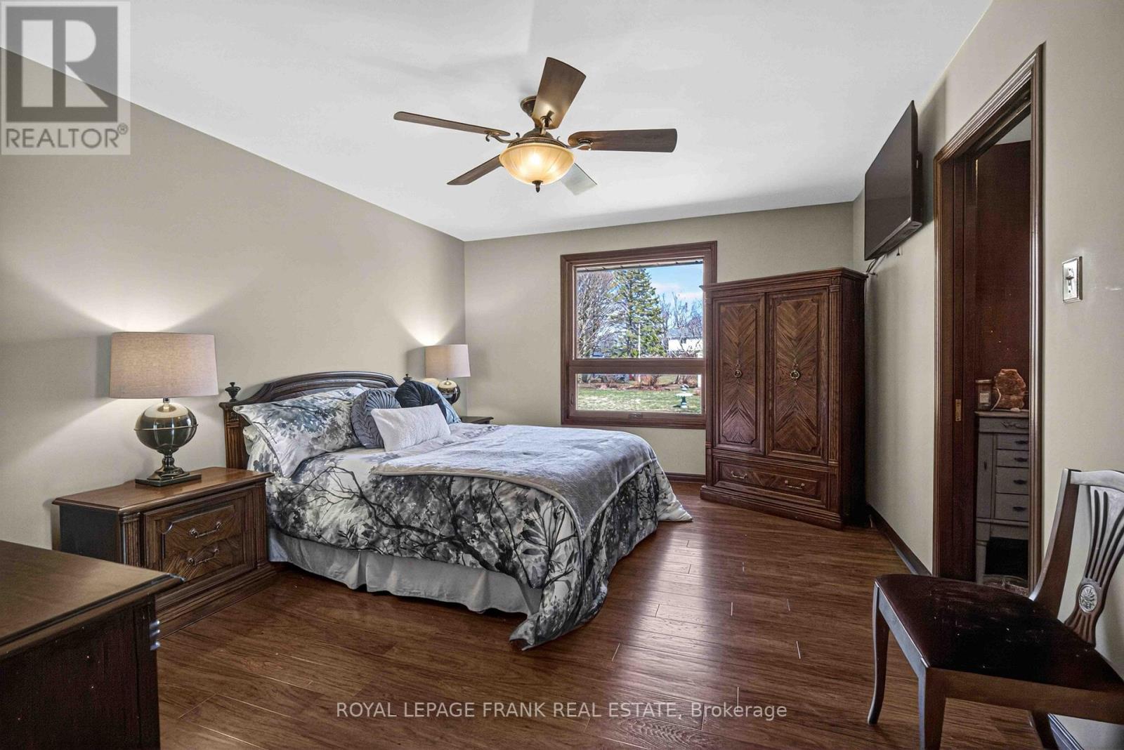 832 Parkhill Road W, Peterborough (Monaghan Ward 2), Ontario  K9J 6P1 - Photo 17 - X12997276