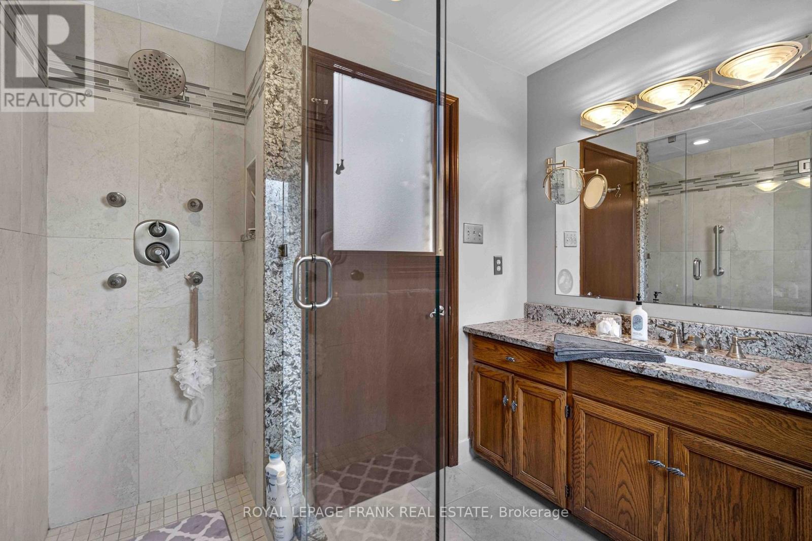 832 Parkhill Road W, Peterborough (Monaghan Ward 2), Ontario  K9J 6P1 - Photo 21 - X12997276