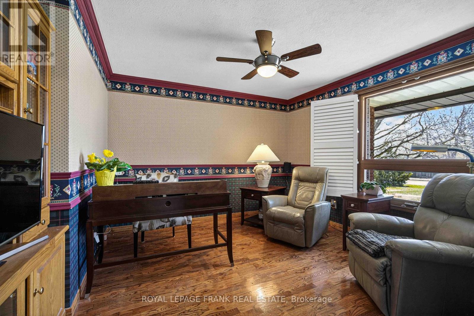 832 Parkhill Road W, Peterborough (Monaghan Ward 2), Ontario  K9J 6P1 - Photo 24 - X12997276