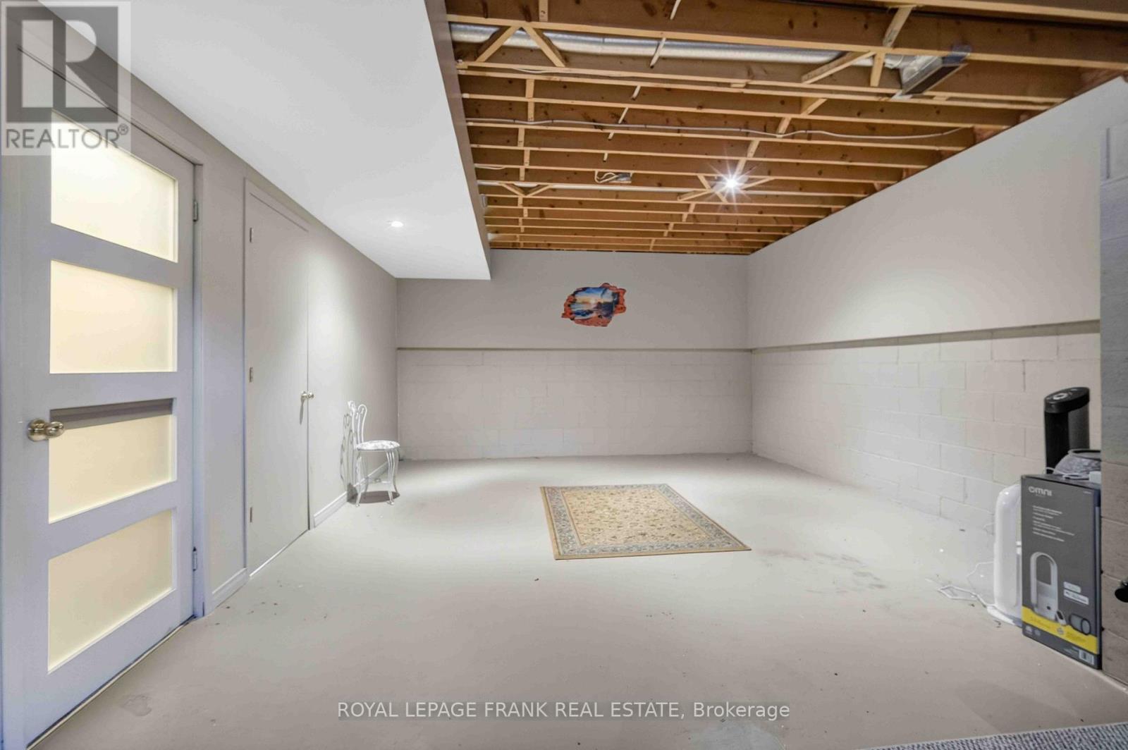 832 Parkhill Road W, Peterborough (Monaghan Ward 2), Ontario  K9J 6P1 - Photo 26 - X12997276