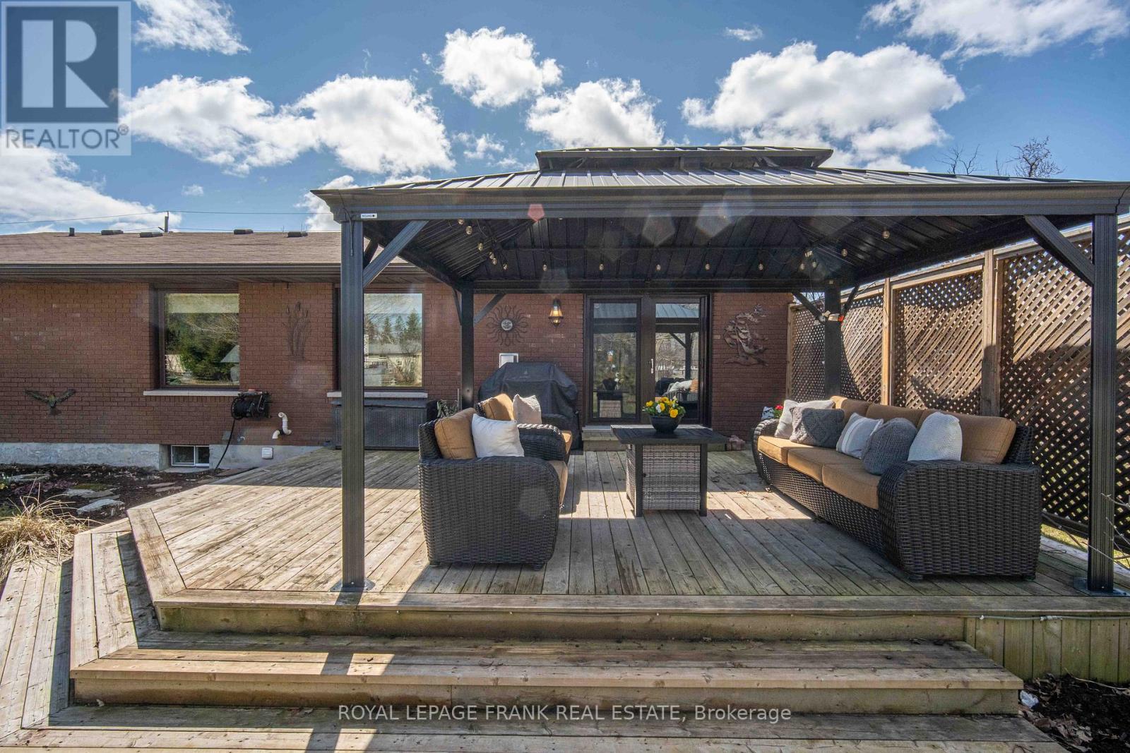 832 Parkhill Road W, Peterborough (Monaghan Ward 2), Ontario  K9J 6P1 - Photo 32 - X12997276